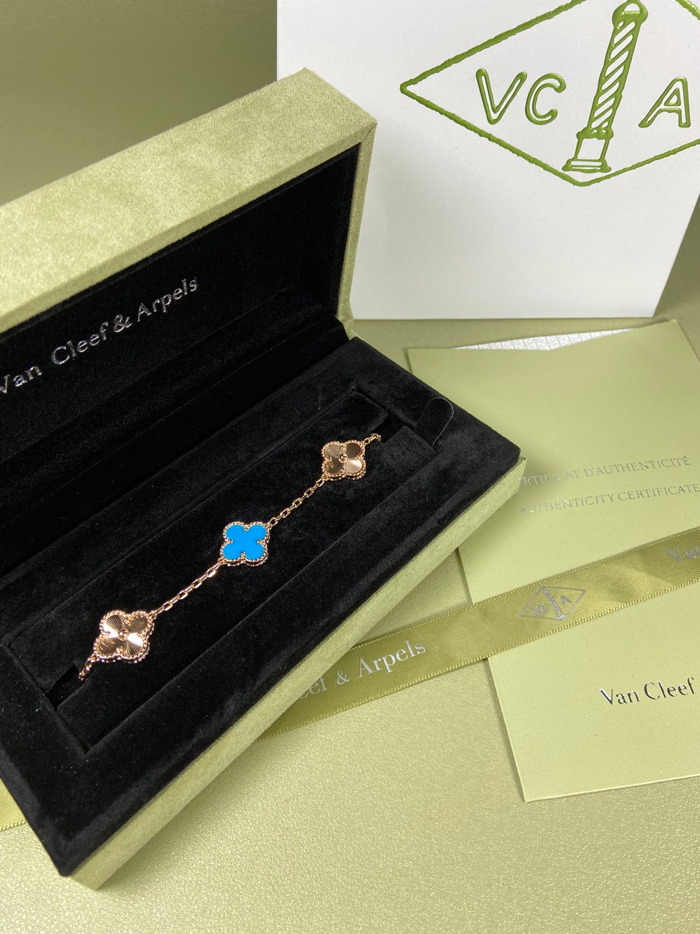 5XVA181KDE Stylish bracelets  5 flowers normal size1.5cm flower