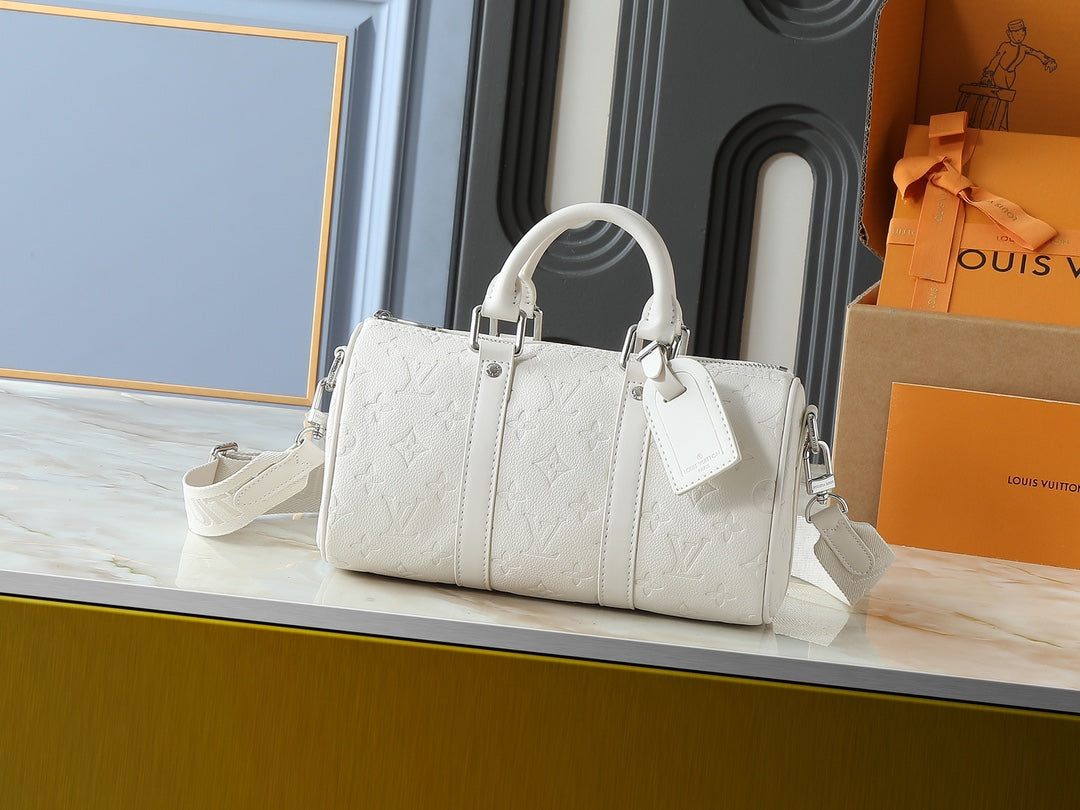 15RE51BDE Stylish leather bag
