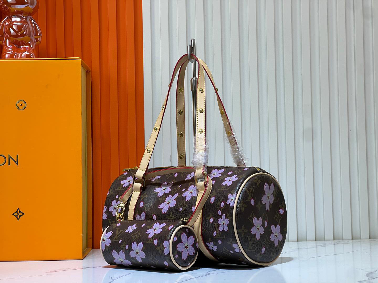 155NE61BDE Stylish leather bag