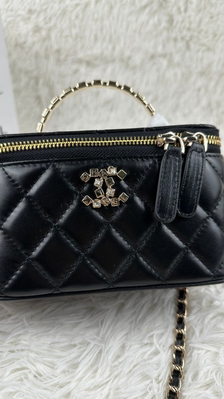 1XC377BDE Stylish leather bag 