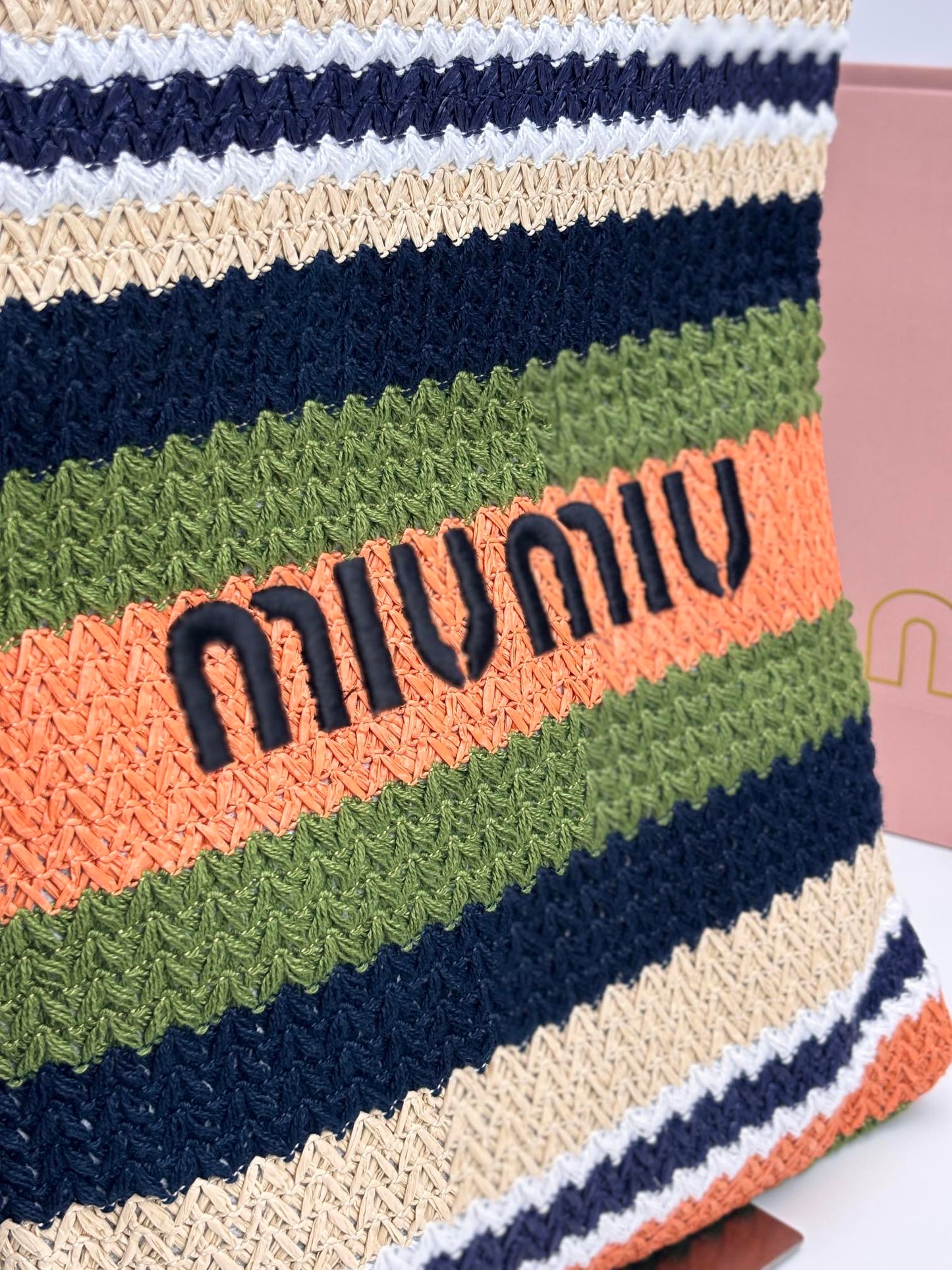 1XA77BDE Stylish Woven Bag