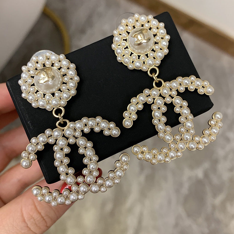 14C18EDE Stylish Earrings