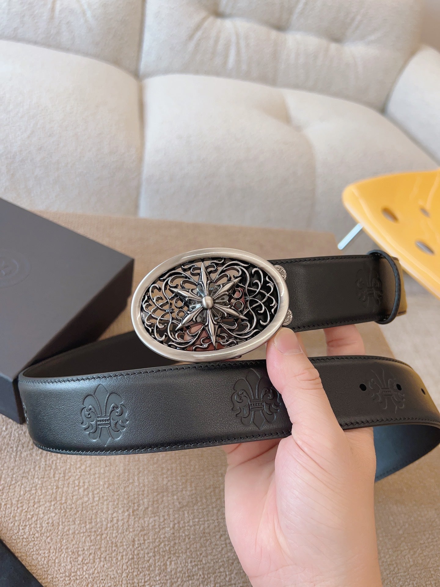 255RA17PDE Stylish  High quality belt With full package