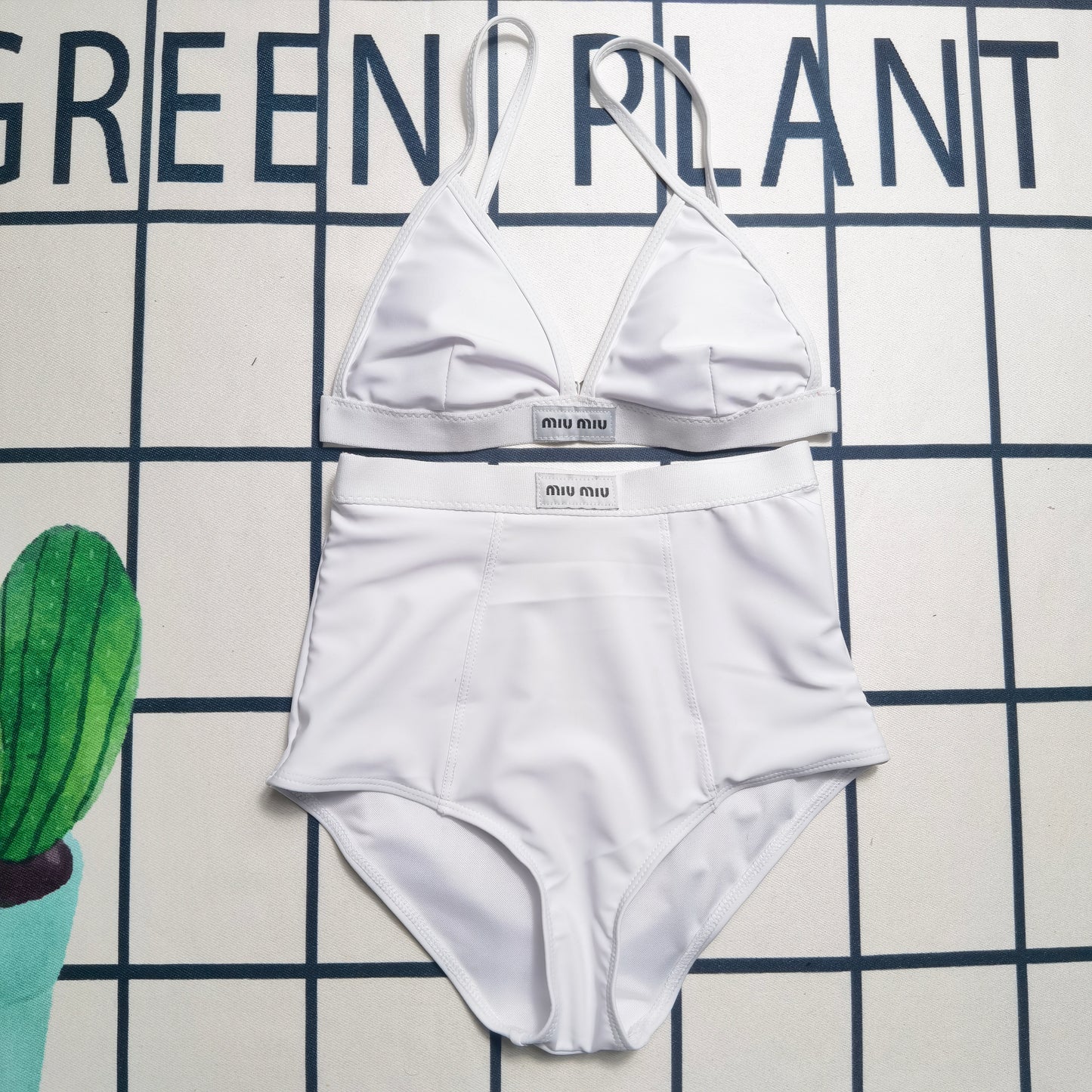 14A253YDE Stylish Bikini swimsuit