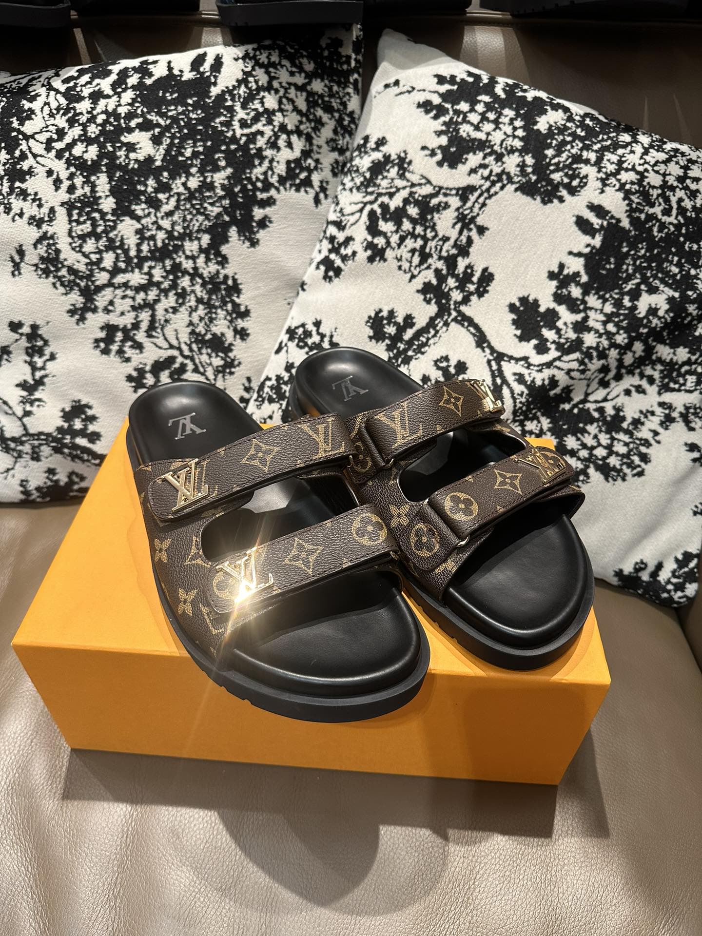 285ZE29ZDE Stylish leather Shoes