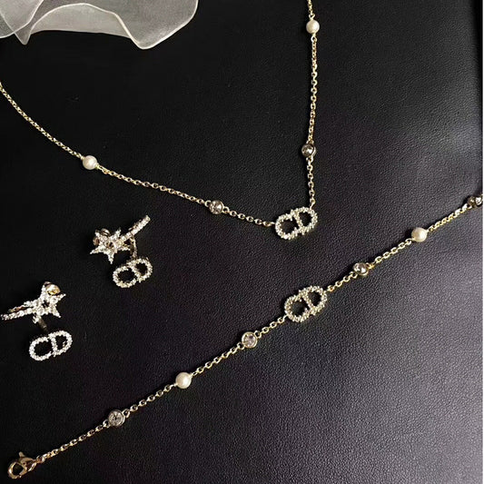 14D250XDE Stylish Rings Earring Bracelets Necklaces