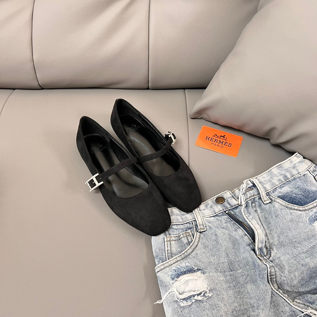 1JE1ZDE Stylish leather  boots