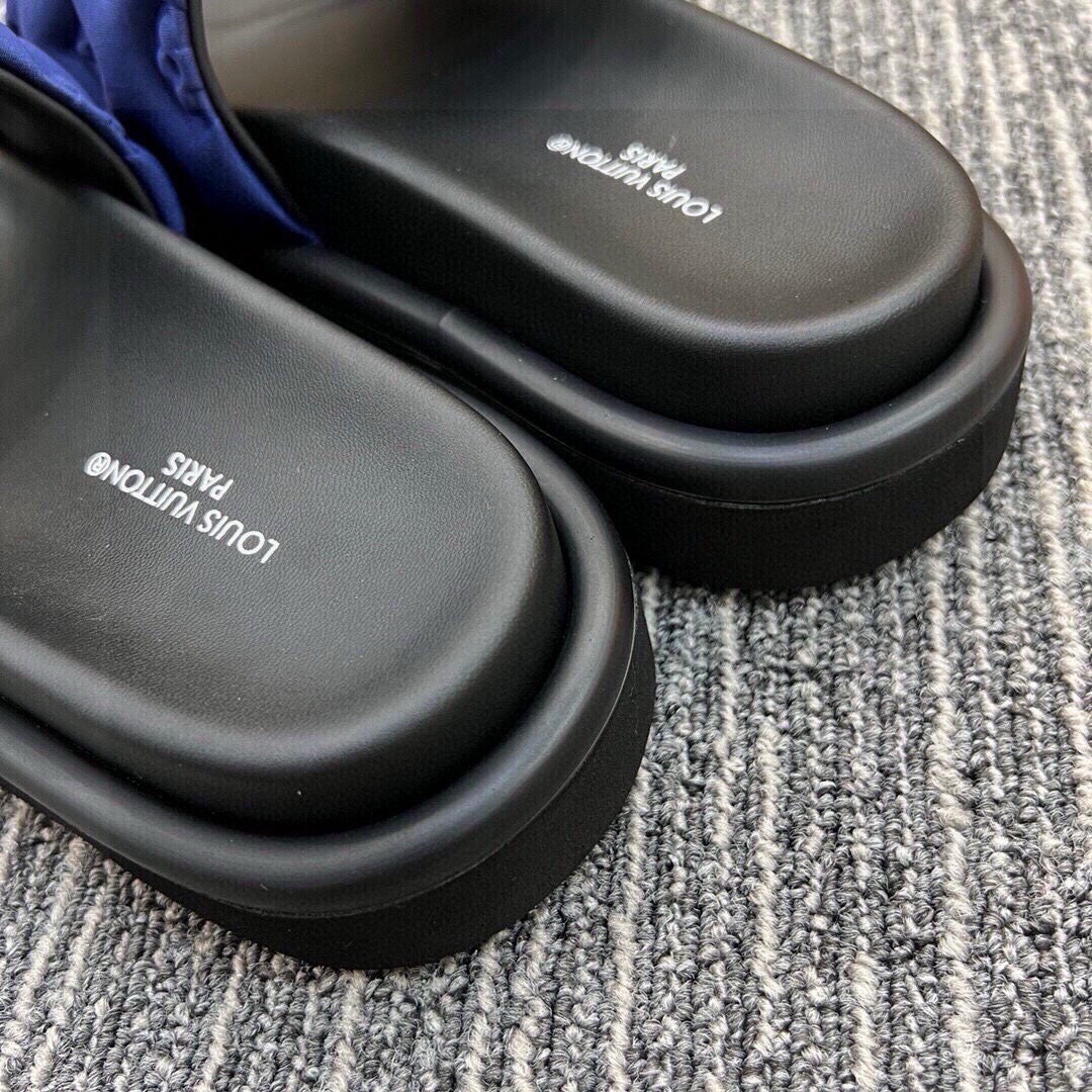 5QE13ZDE Stylish Slippers