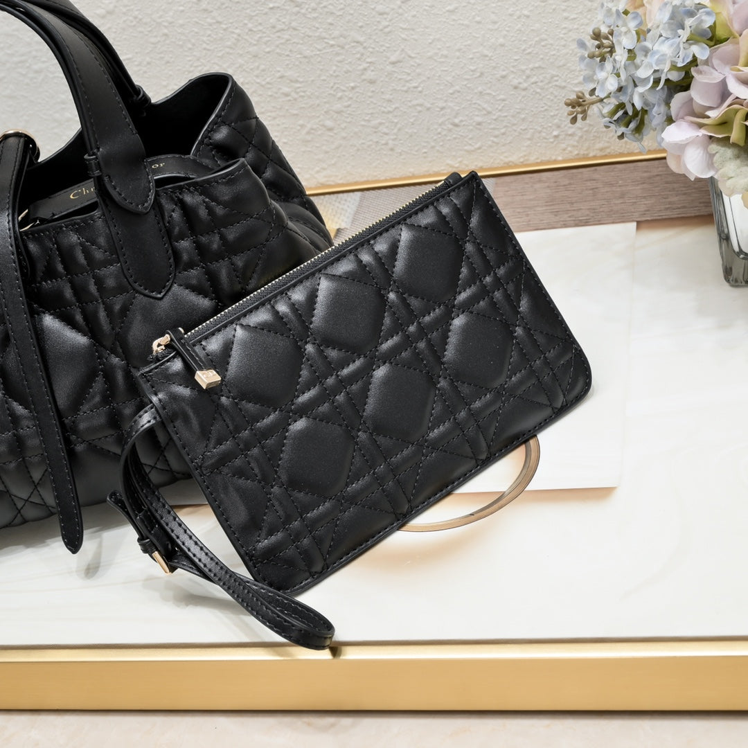 2XD359BDE Stylish leather bag 