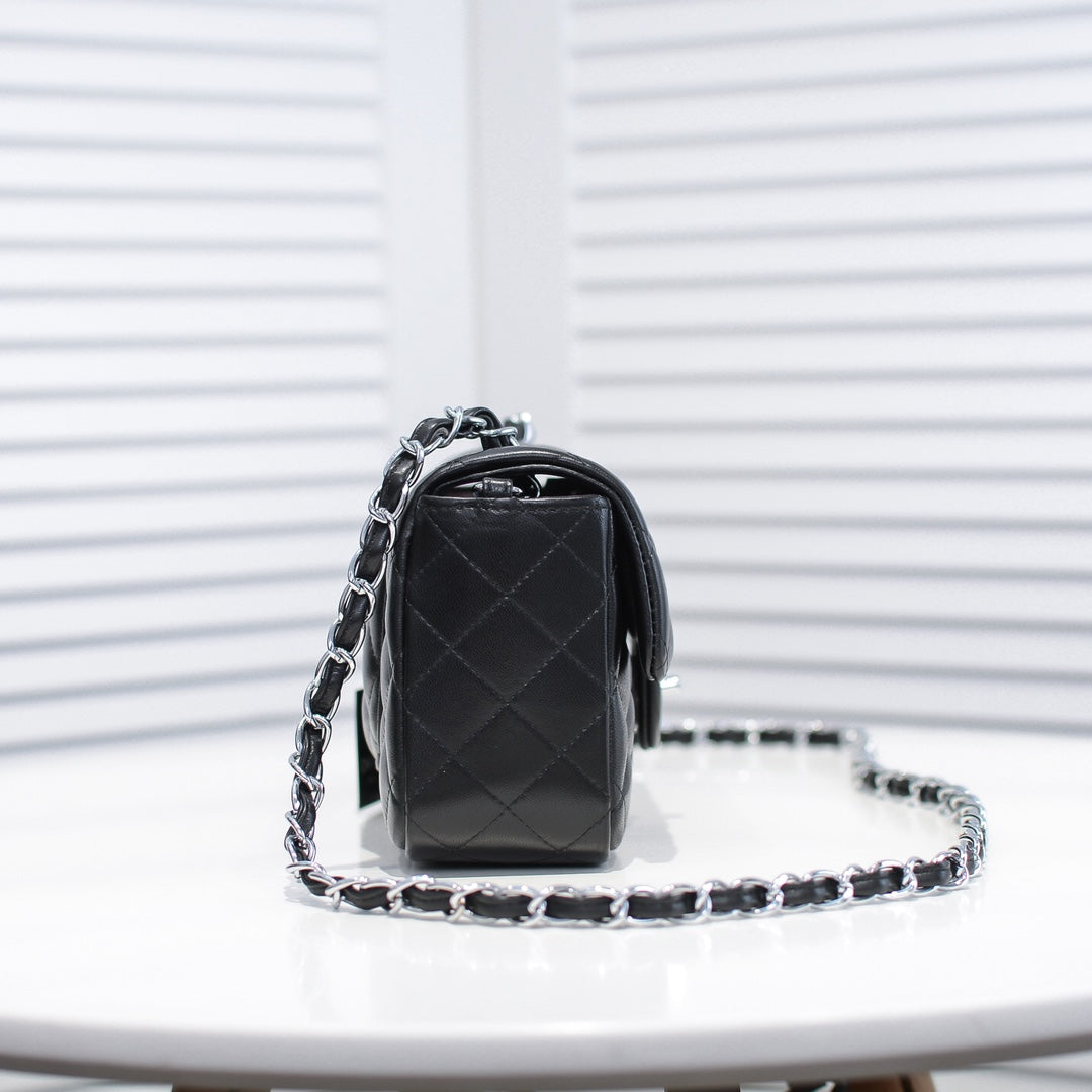 1XC99BDE Stylish leather bag 