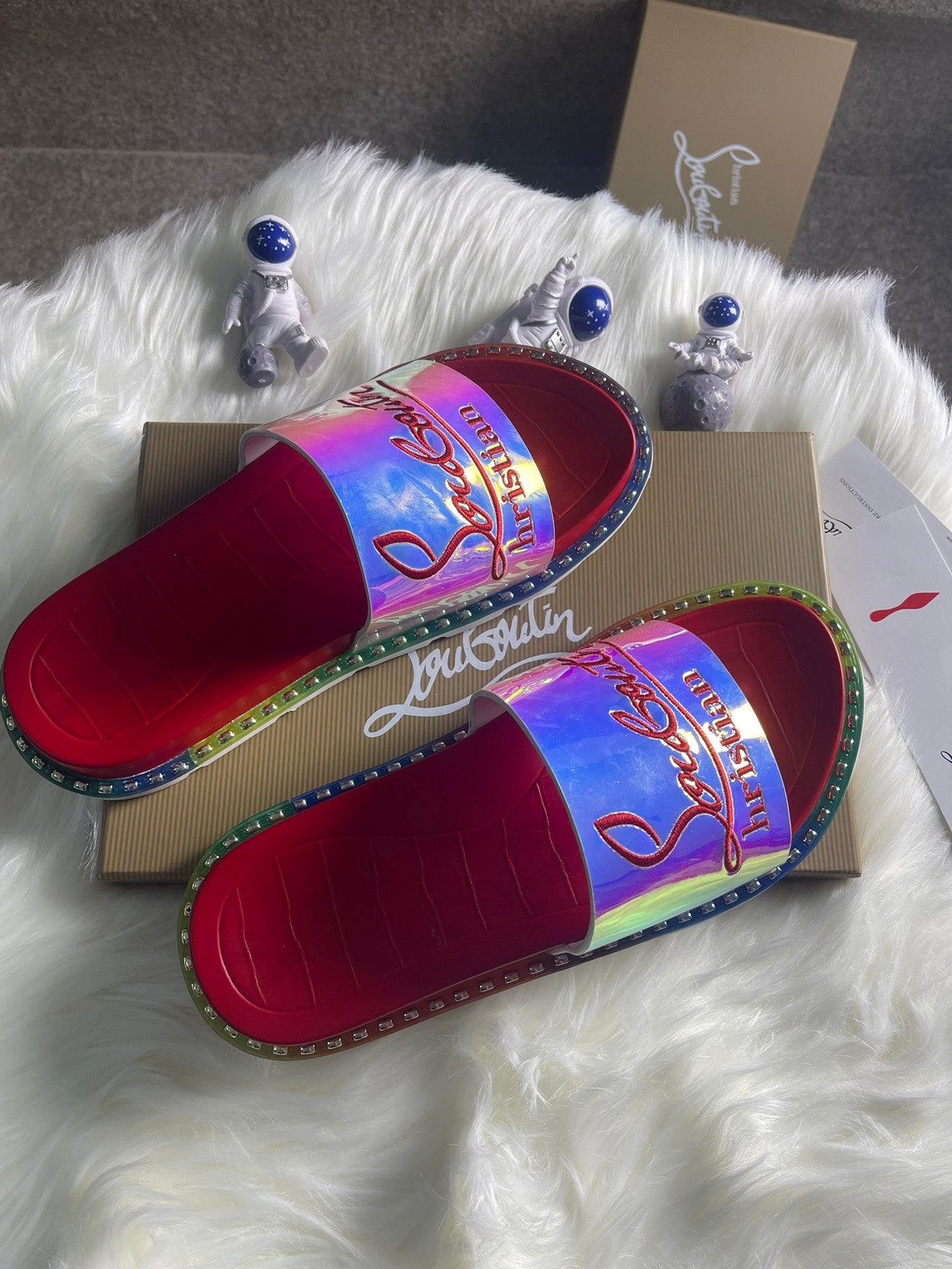J4A24ZDE Stylish Slippers