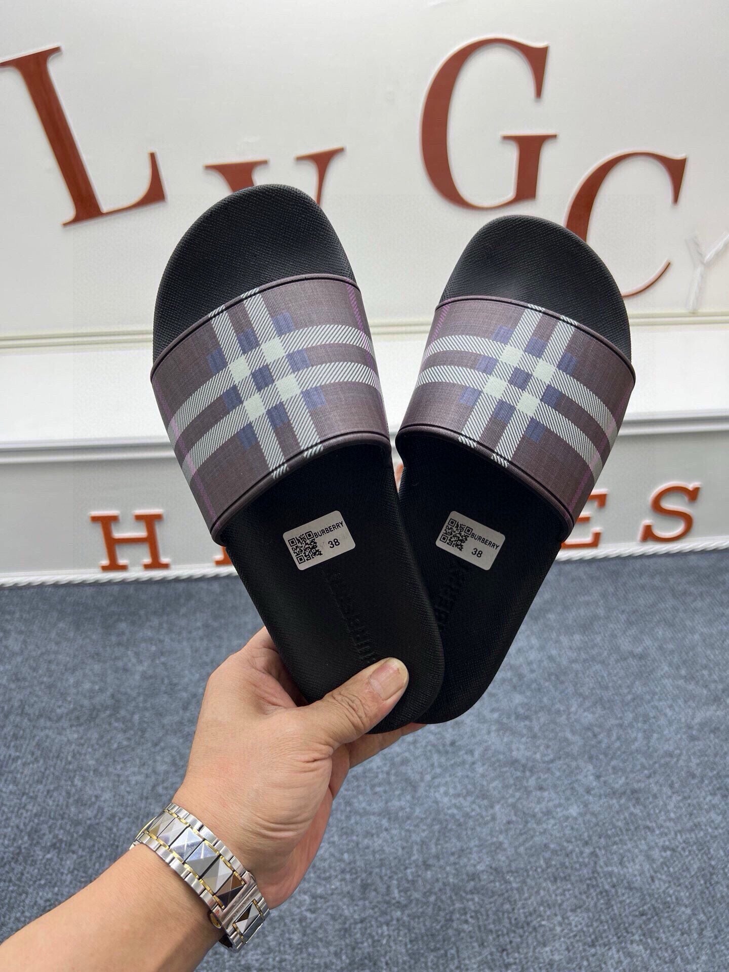 535ZR253ZDE Stylish Slippers