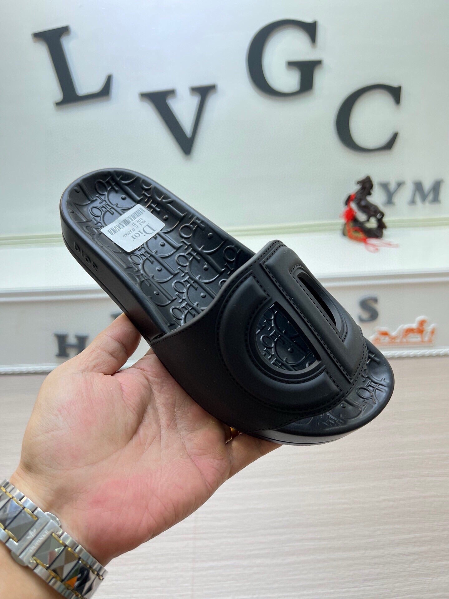 5LD213ZDE Stylish Slippers