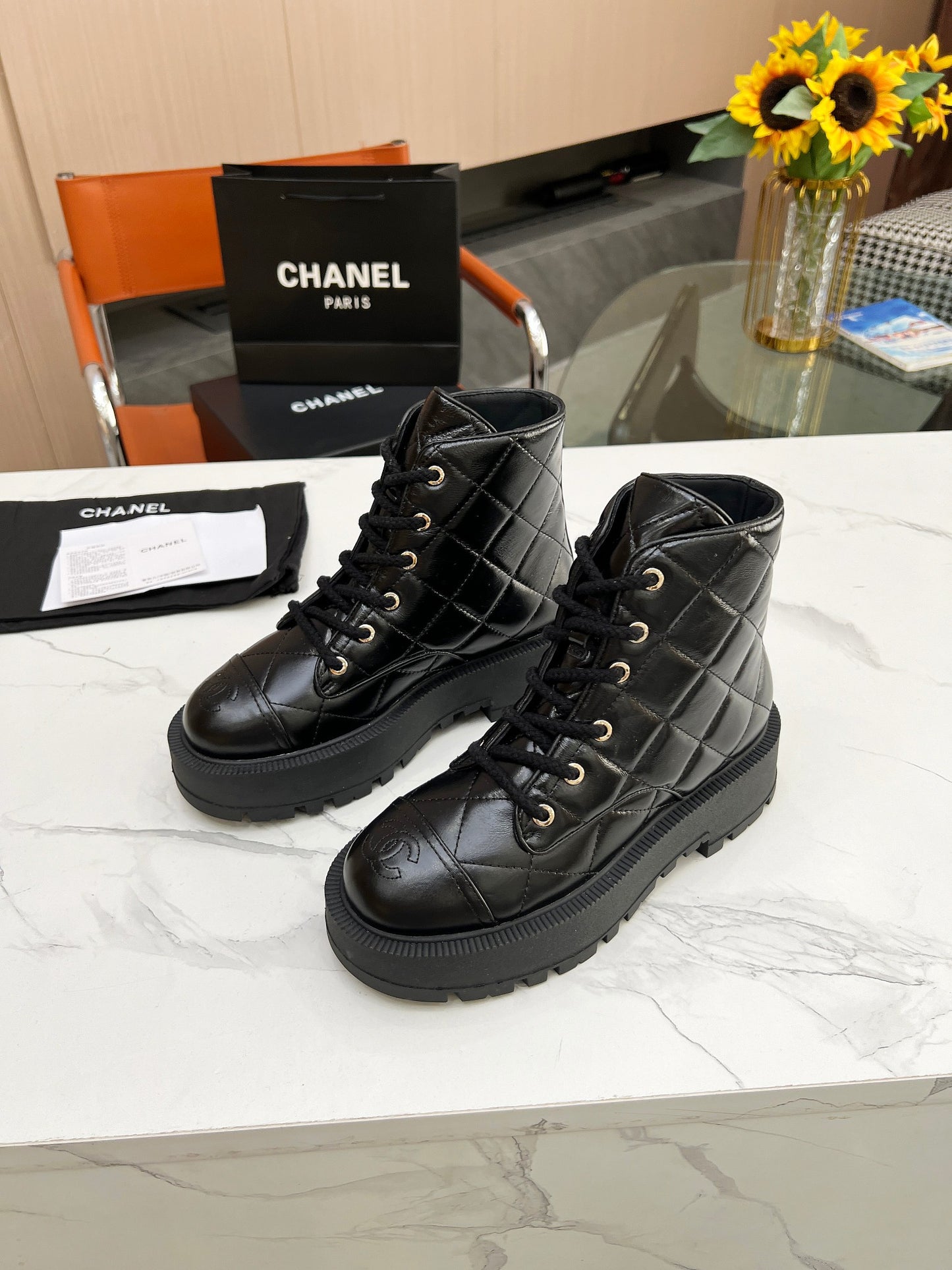 3LC4ZDE Stylish boots