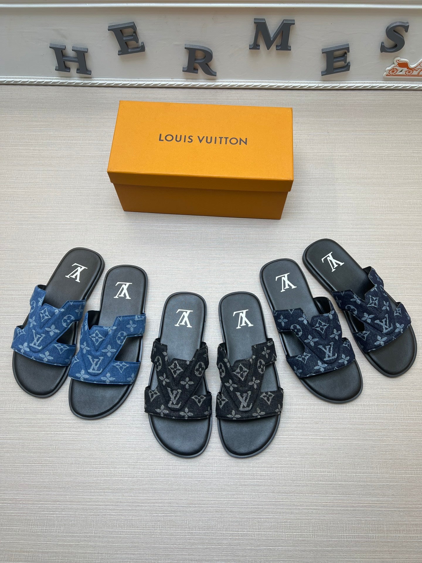 54E29ZDE Stylish slippers