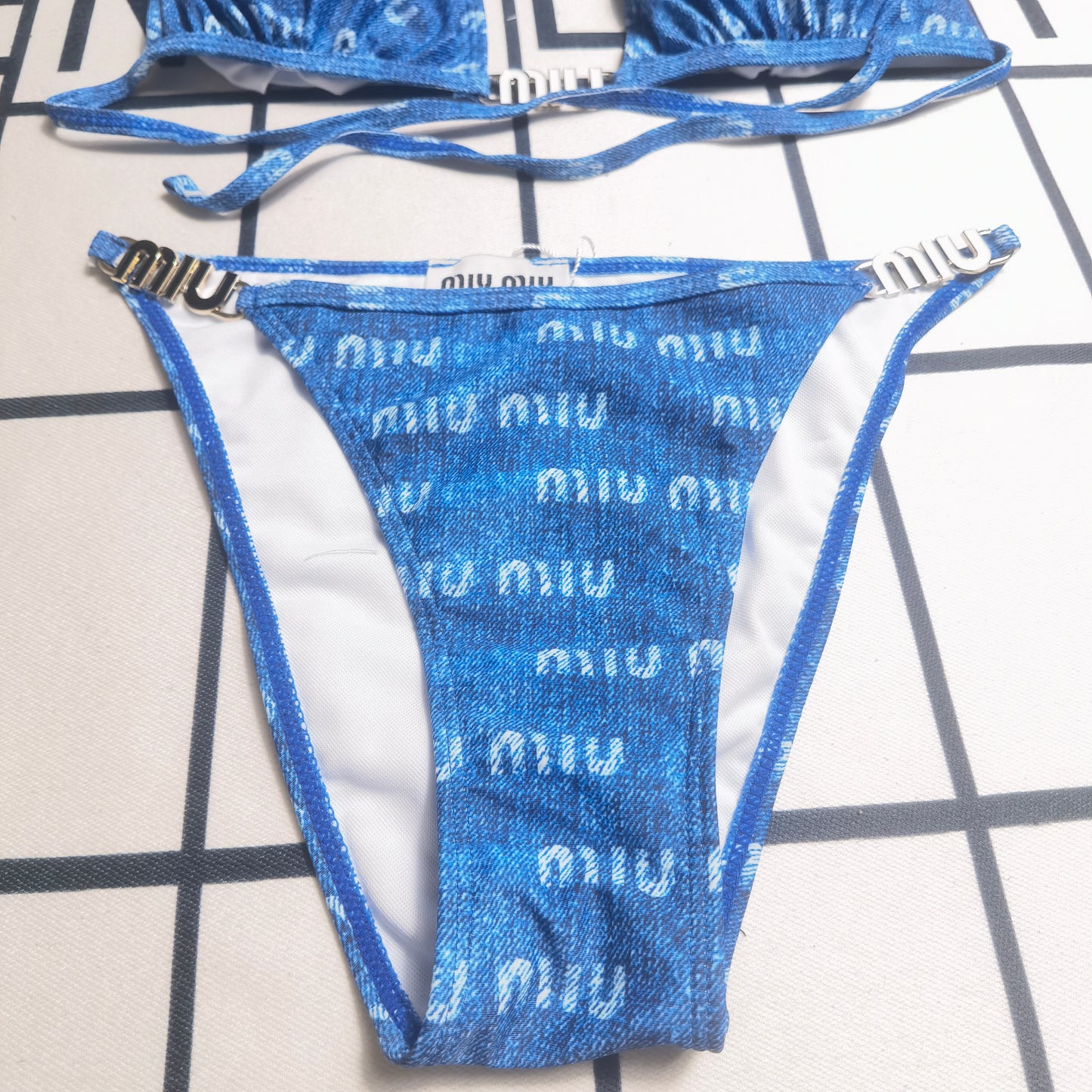 155ZA366YDE Stylish Bikini swimsuit
