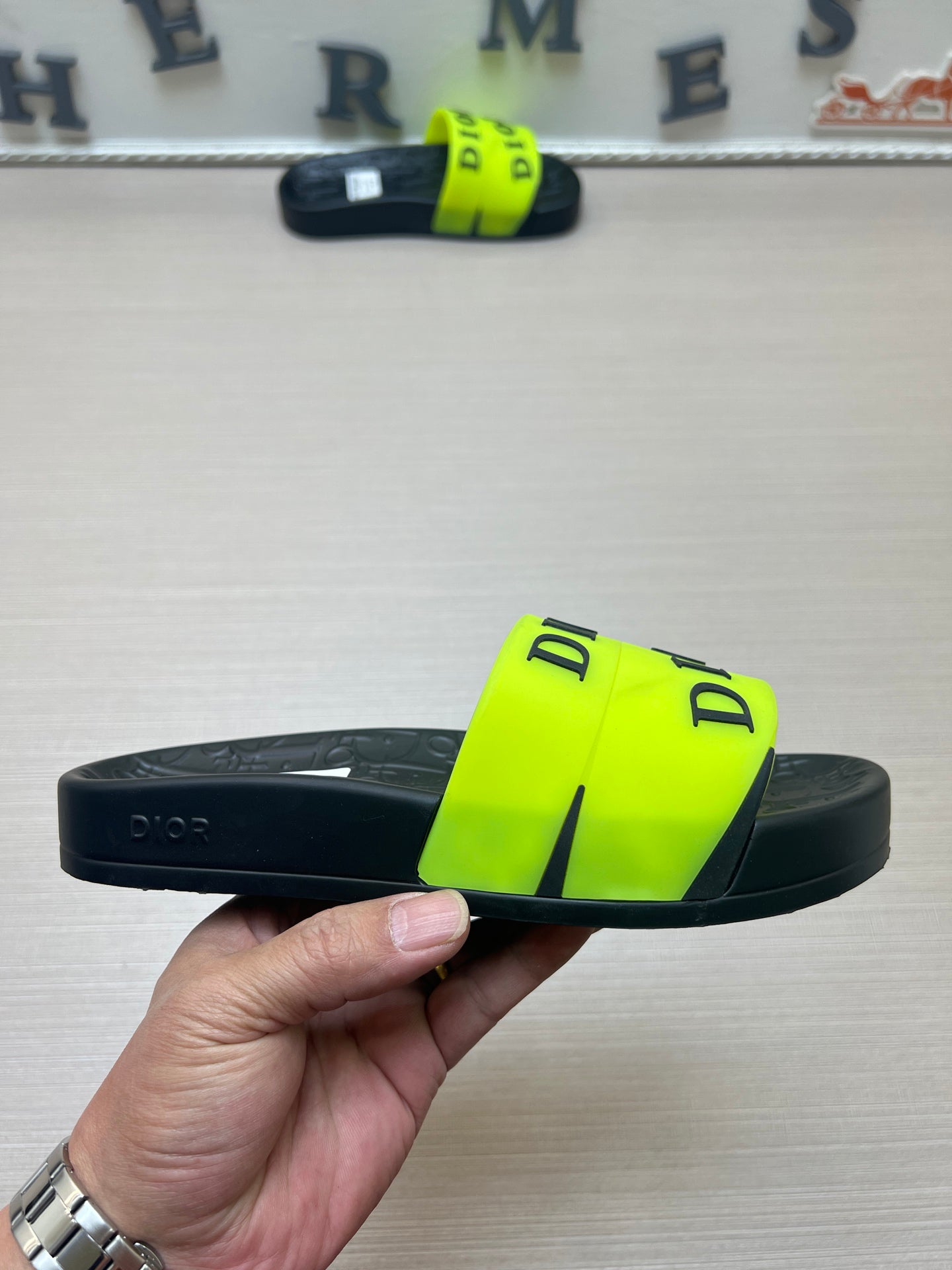 535ZD275ZDE Stylish Slippers