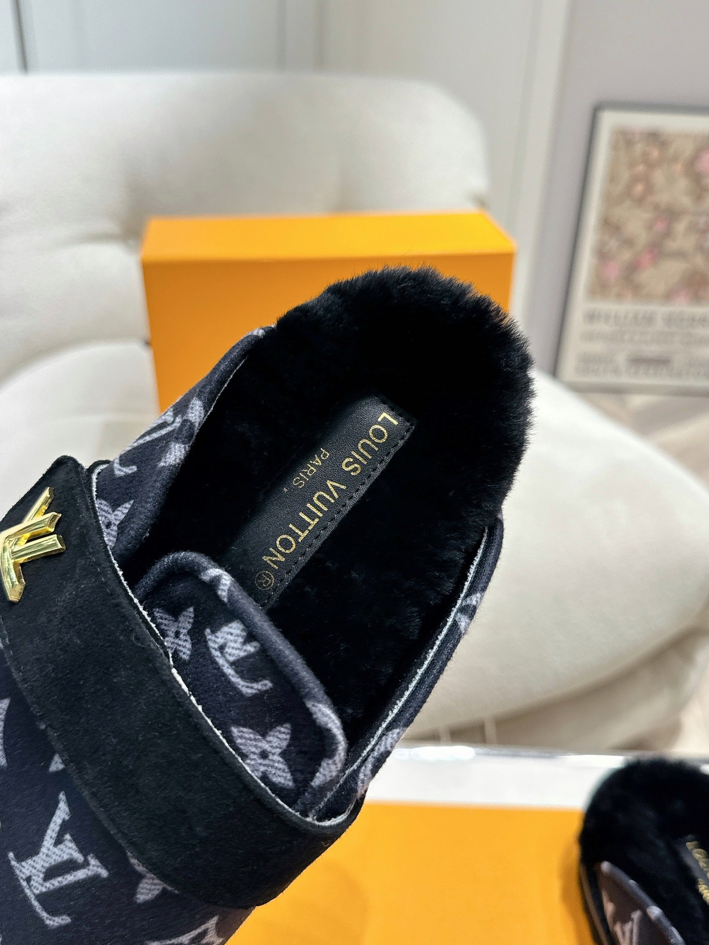 3LE6ZDE Stylish Slippers