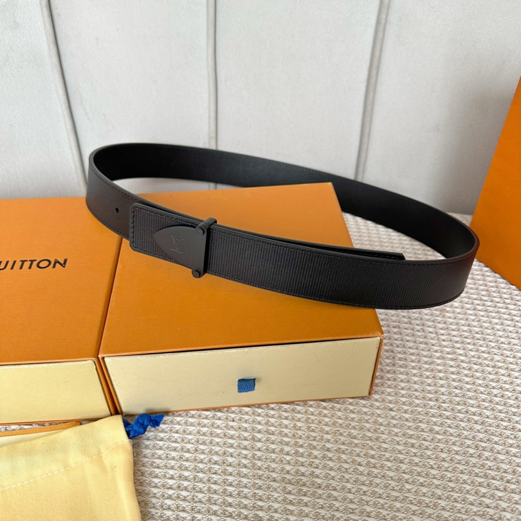 14E136PDE Stylish  High quality belt With full package