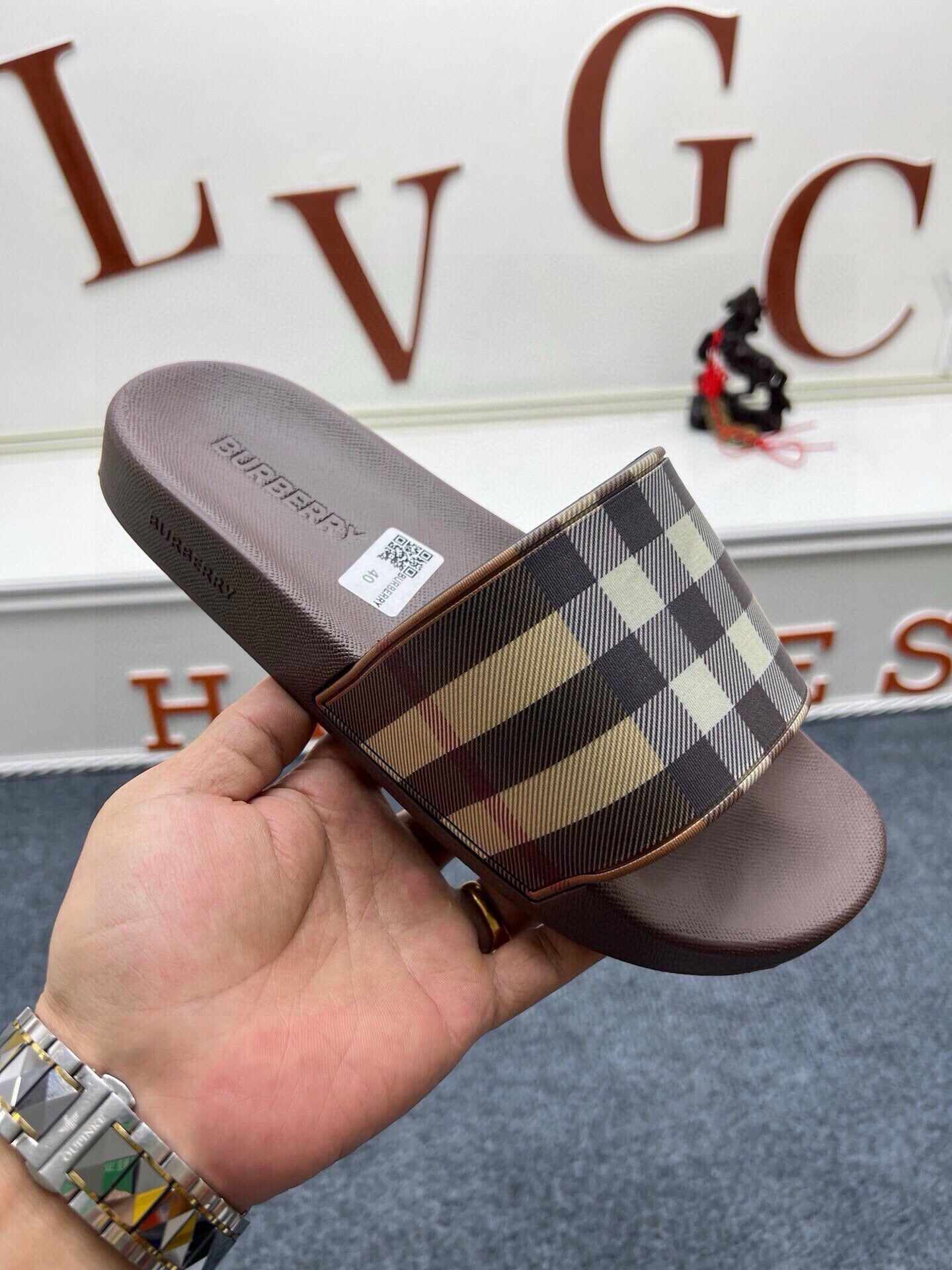 535ZR253ZDE Stylish Slippers