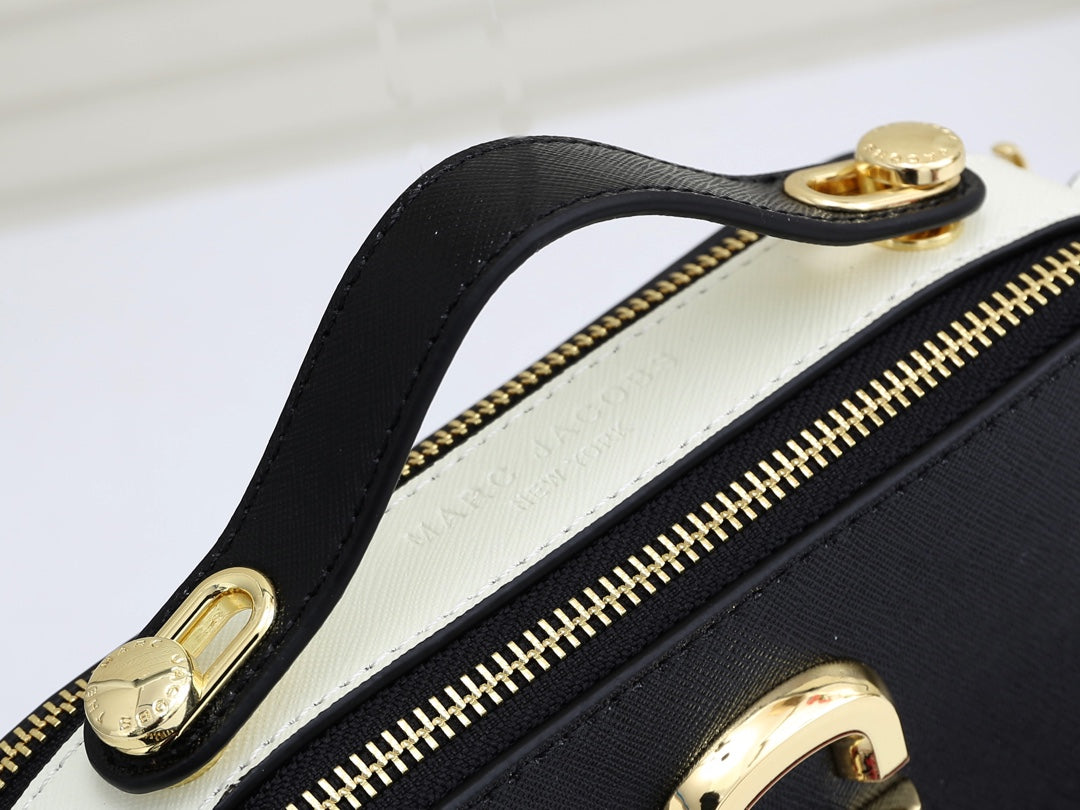 1XA31BDE Stylish leather bag 