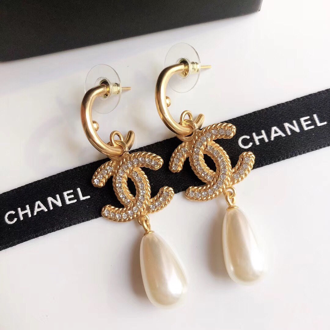 14C63EDE Stylish Earrings