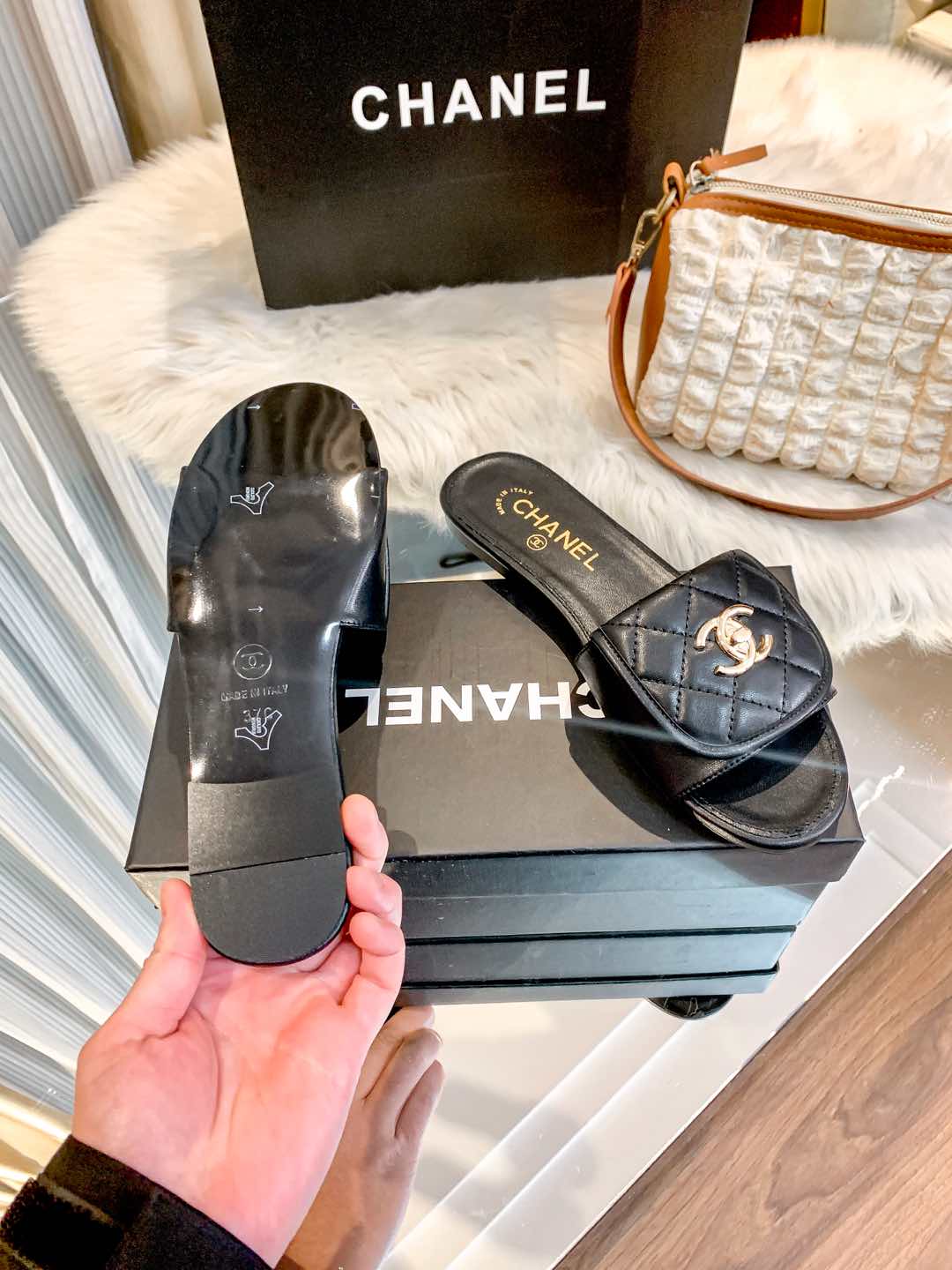 1ZC229ZDE Stylish Slippers