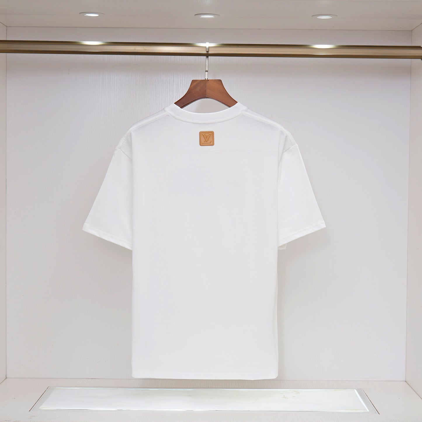 145NE7UDE Stylish T-shirt