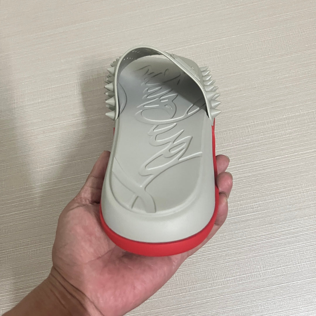 54A18ZDE Stylish slippers