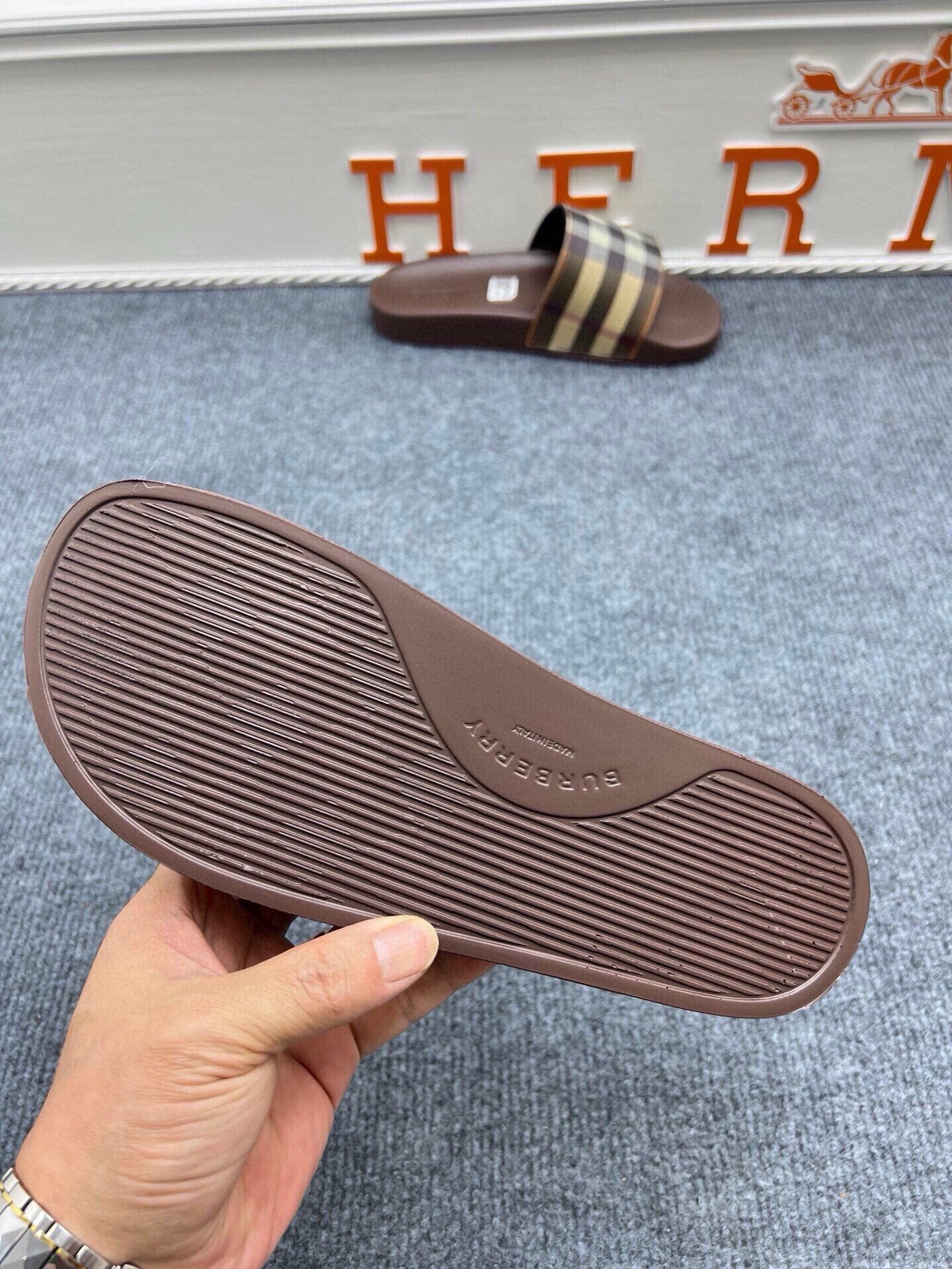 535ZR253ZDE Stylish Slippers