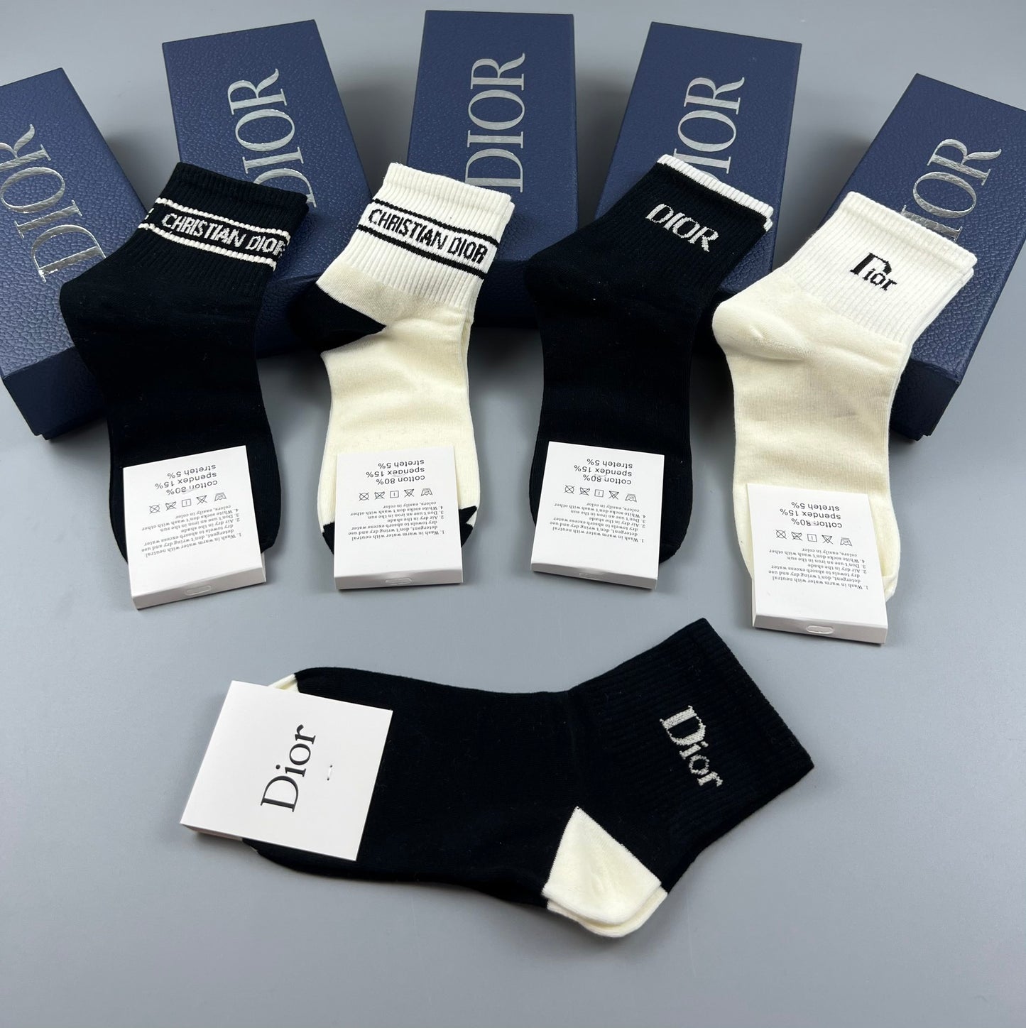 235QD68SDE Stylish socks(5 pairs )