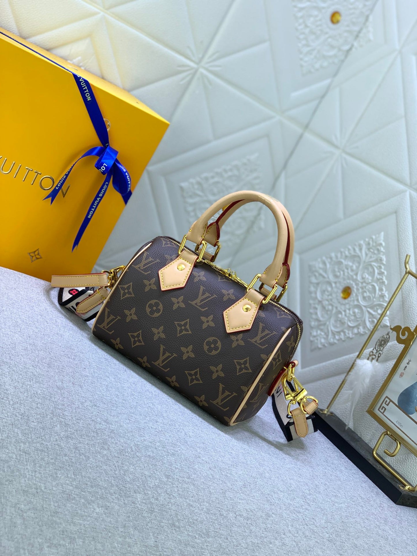 2XE44BDE Stylish leather bag 