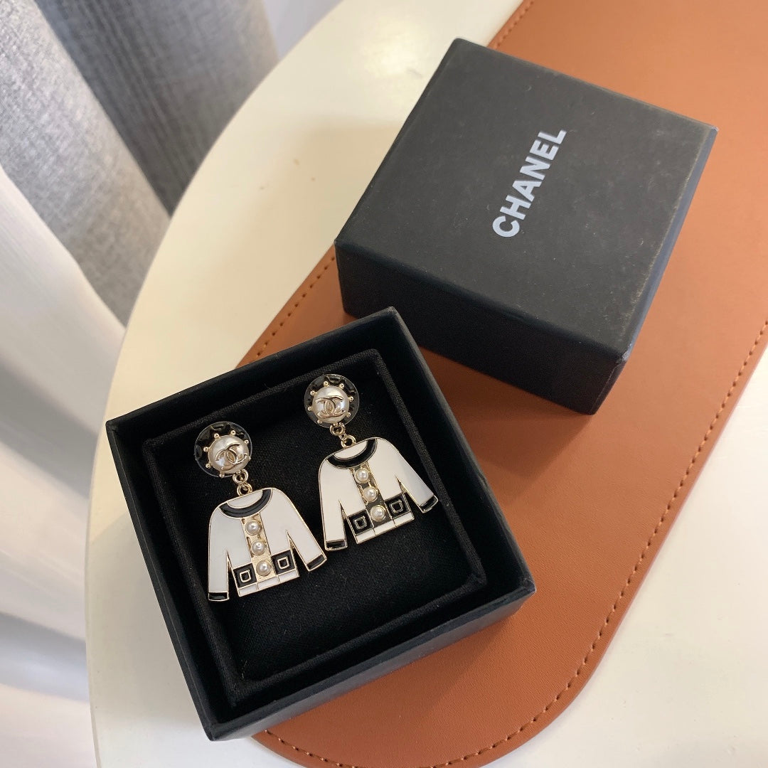 1YC282EDE Stylish Earrings