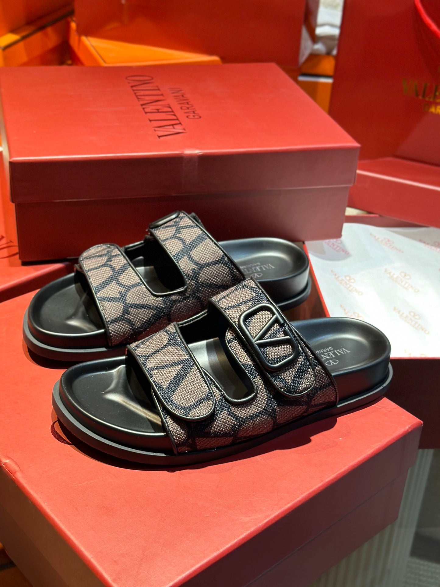 14VL210ZDE Stylish Slippers