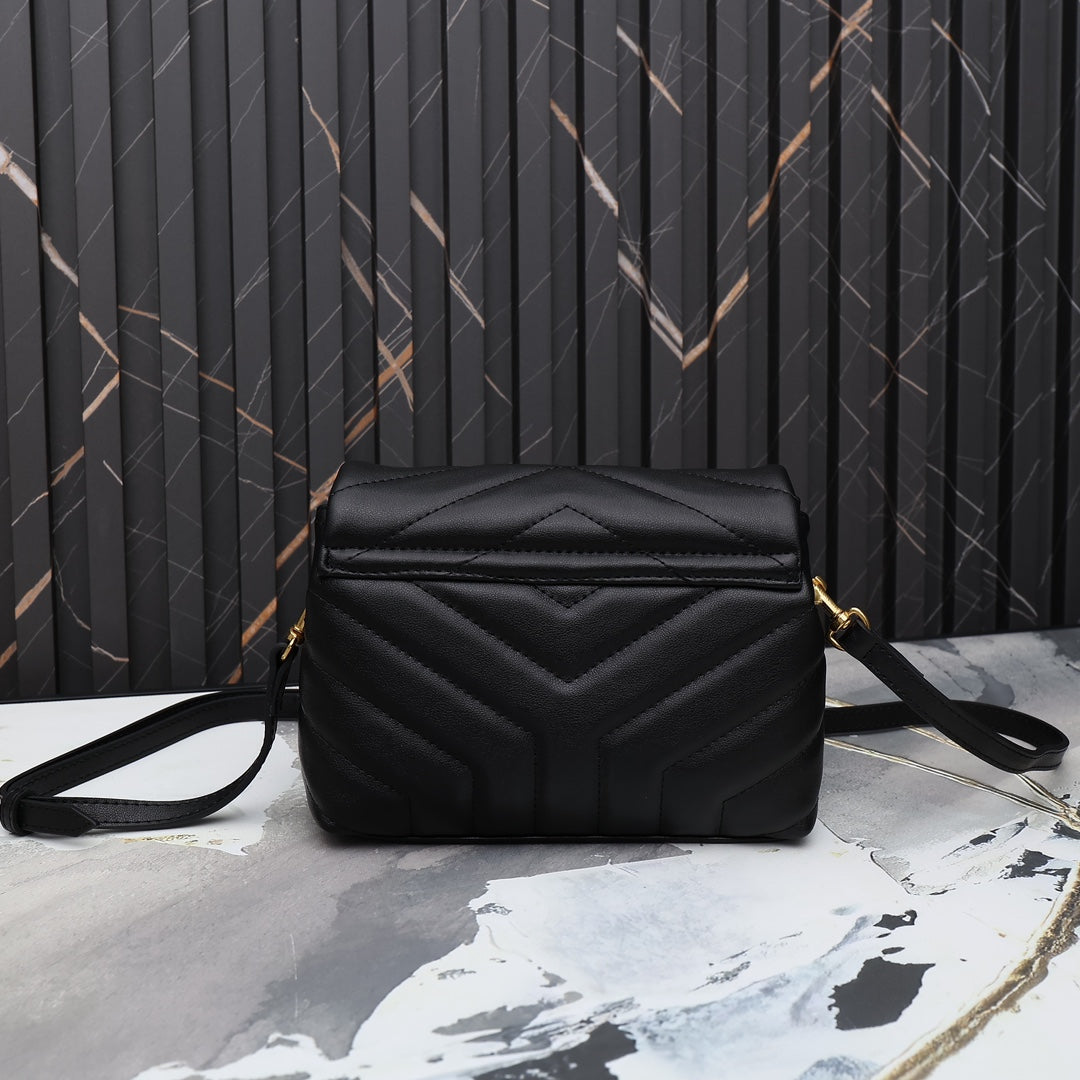 1XSL267BDE Stylish leather bag 