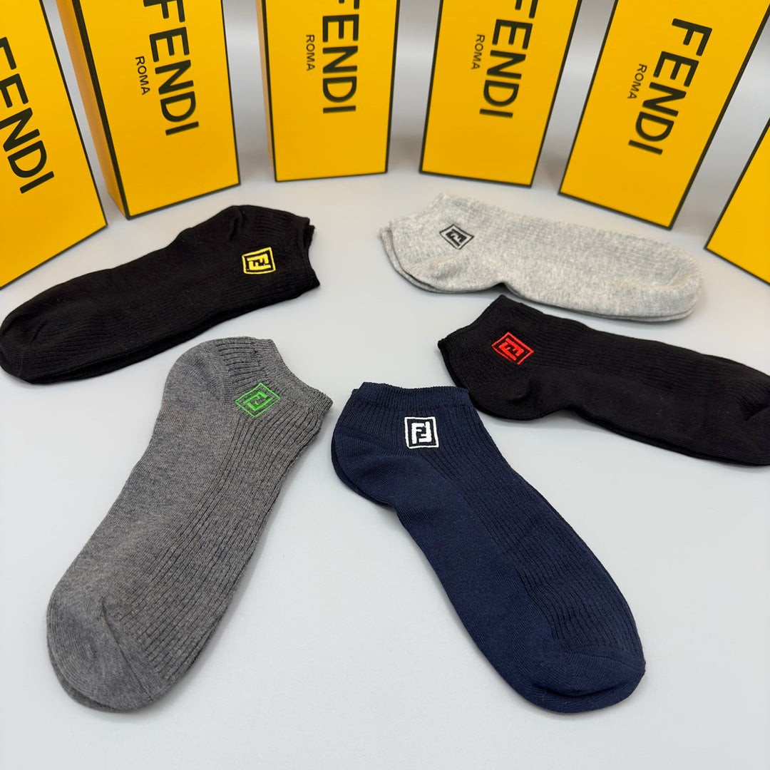 135RF4SDE Stylish socks（5 pairs）