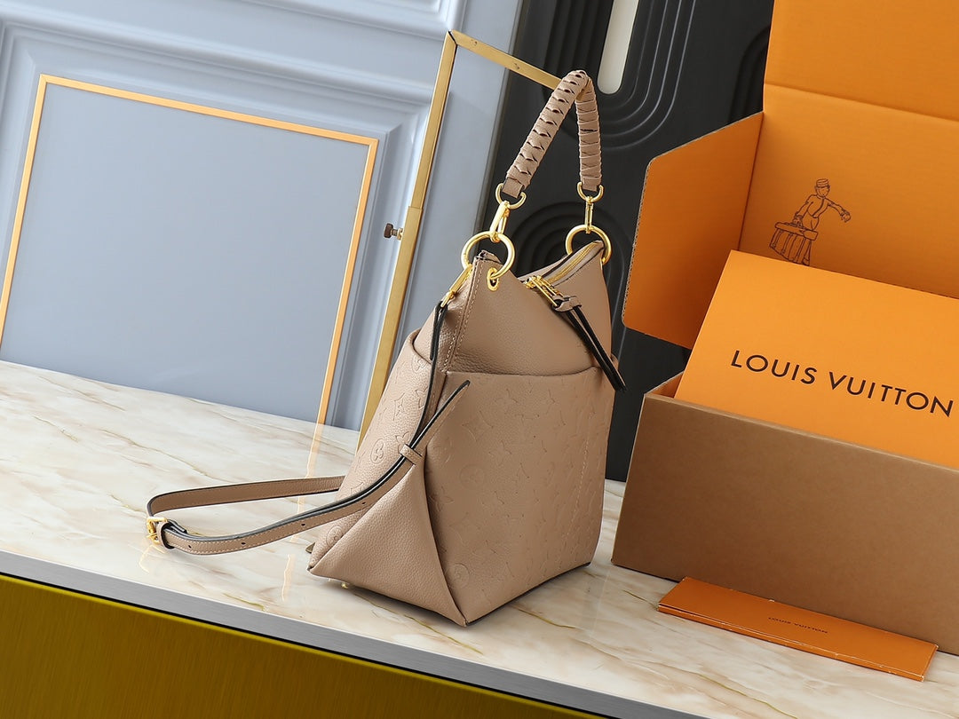 1WE115BDE Stylish leather bag