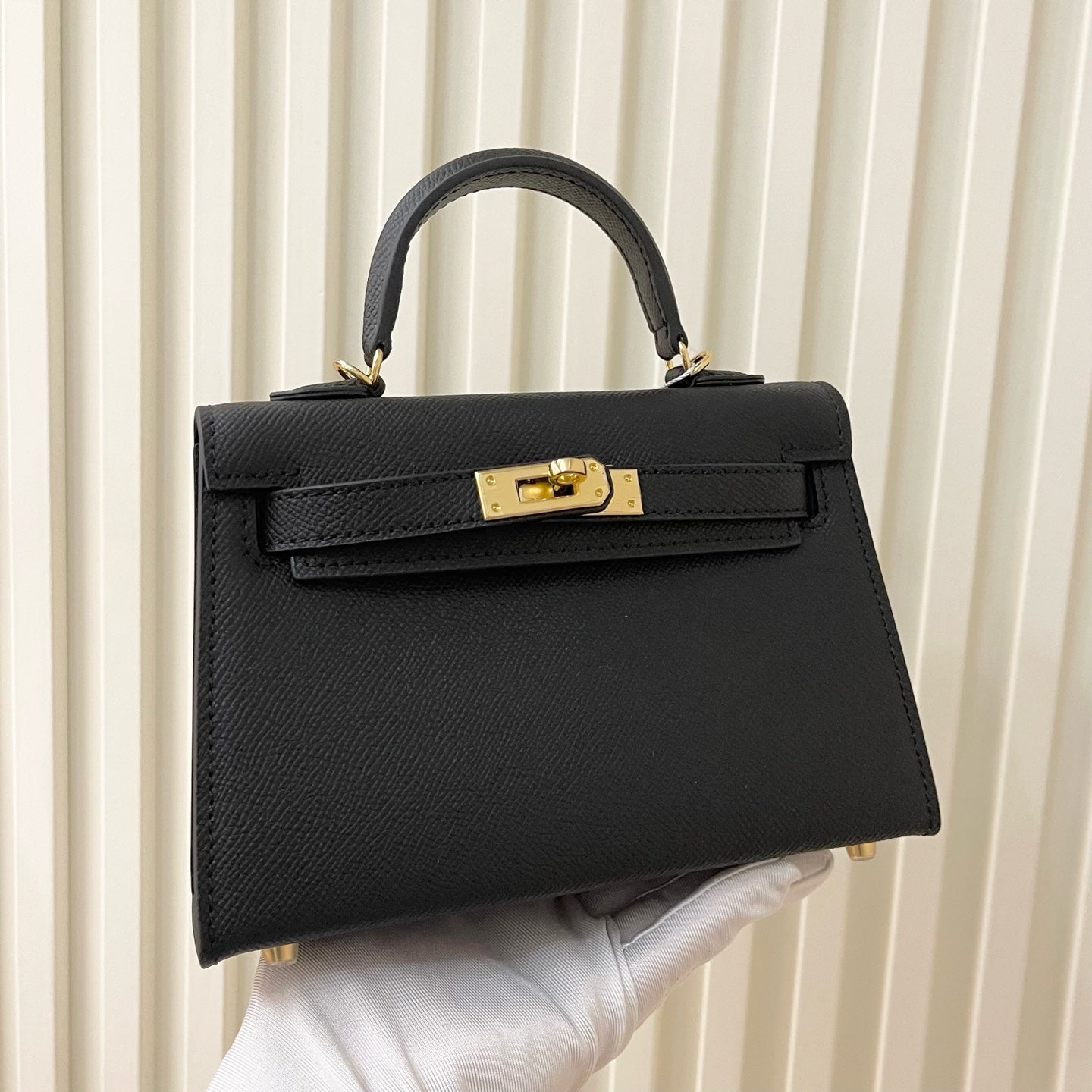 2WH26BDE Stylish leather bag