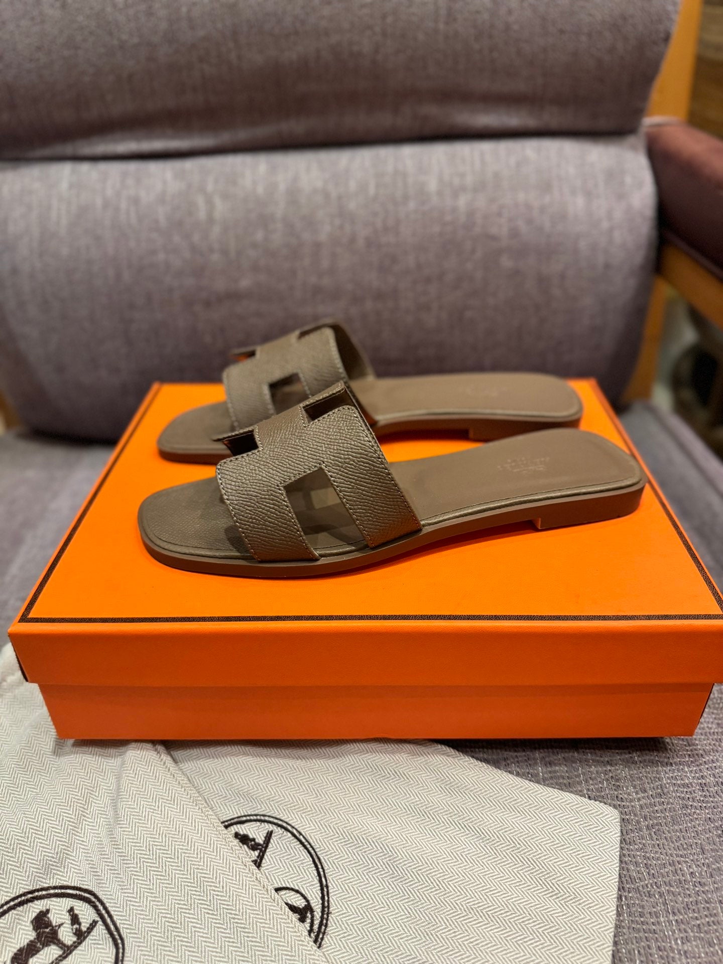 1ZH237ZDE Stylish Slippers