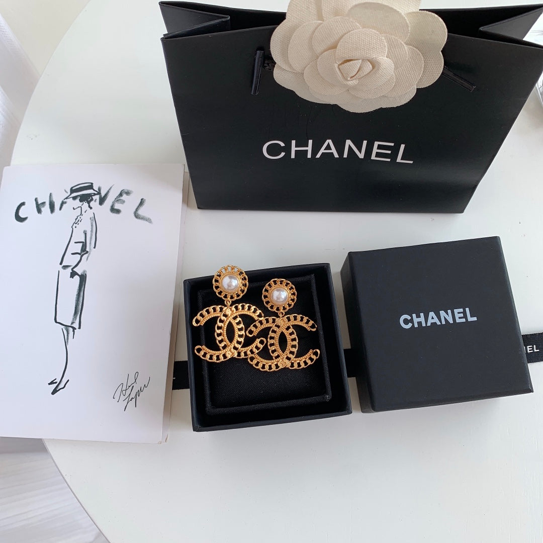 14C99EDE Stylish Earrings