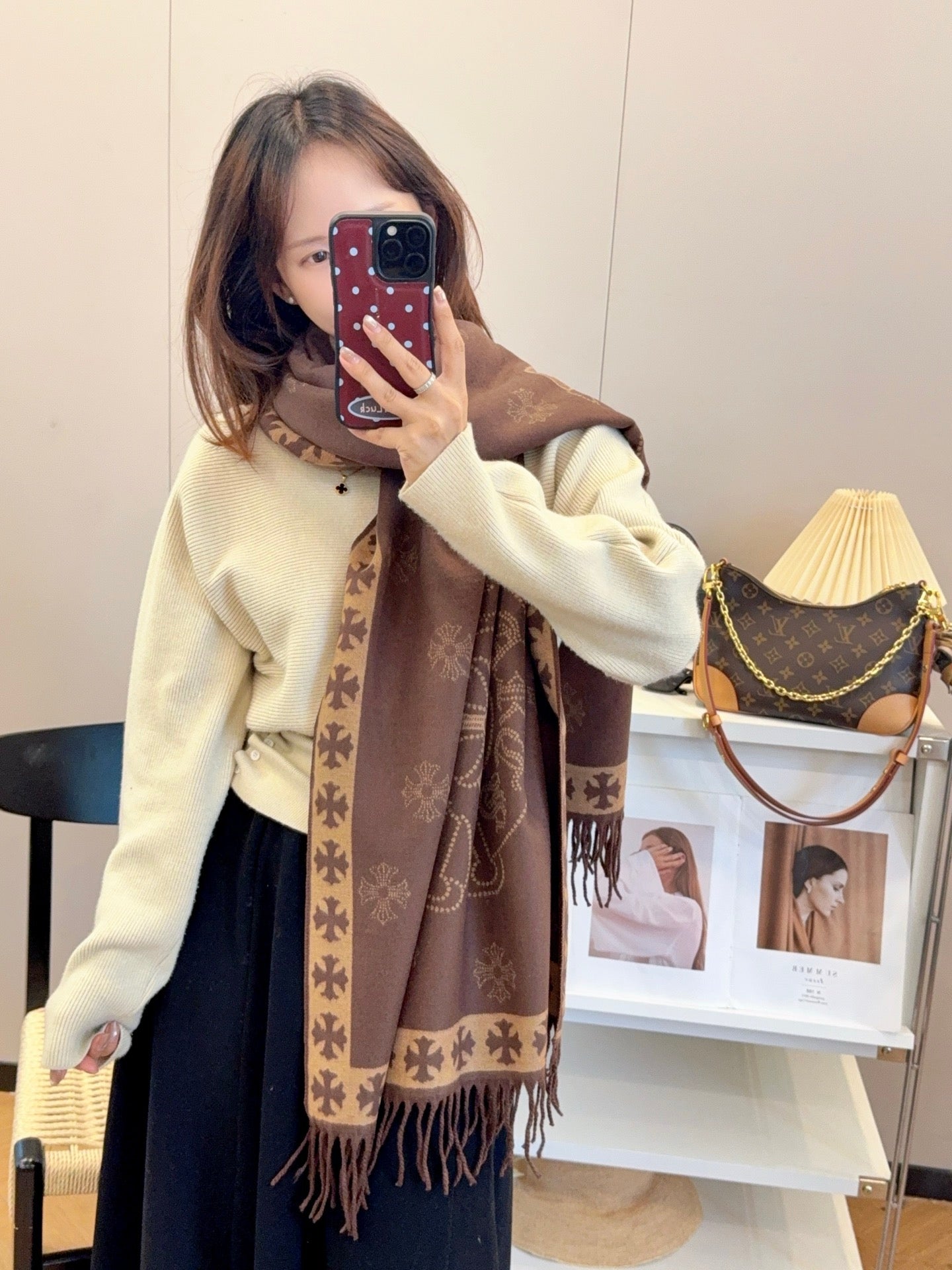 185ZA33WDE Stylish Winter Scarves
