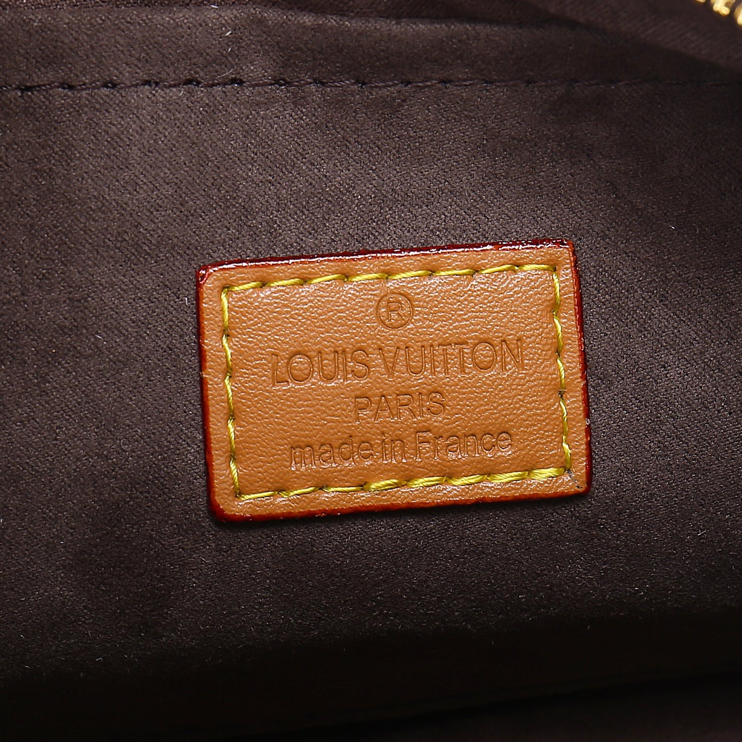 1XE52BDE Stylish leather bag 