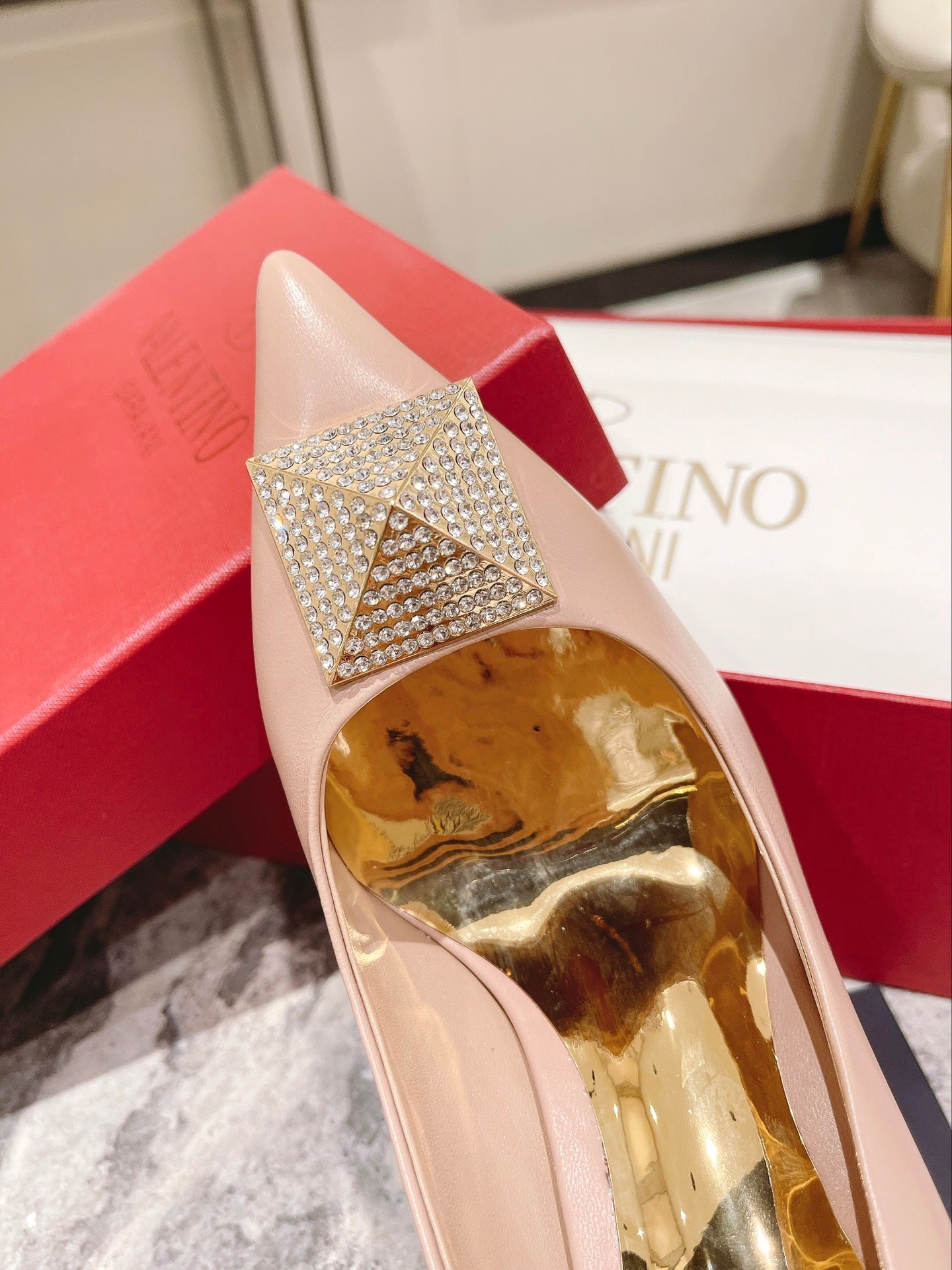 1WVL263ZDE Stylish sandals High heels