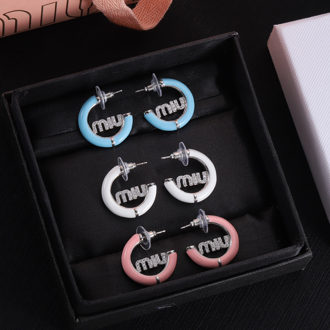 14A525EDE Stylish Earrings