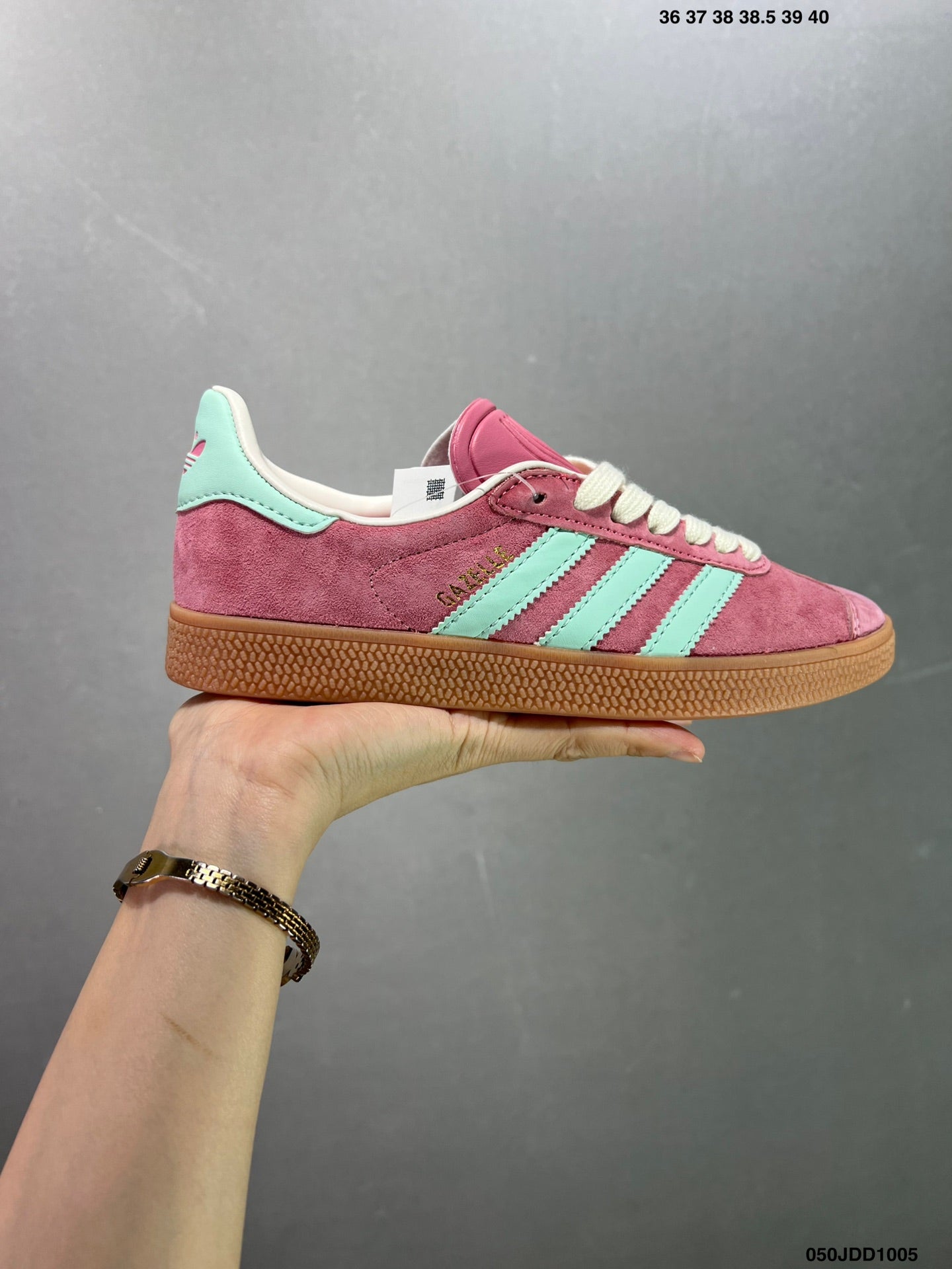 435ZA22ZDE Stylish shoes