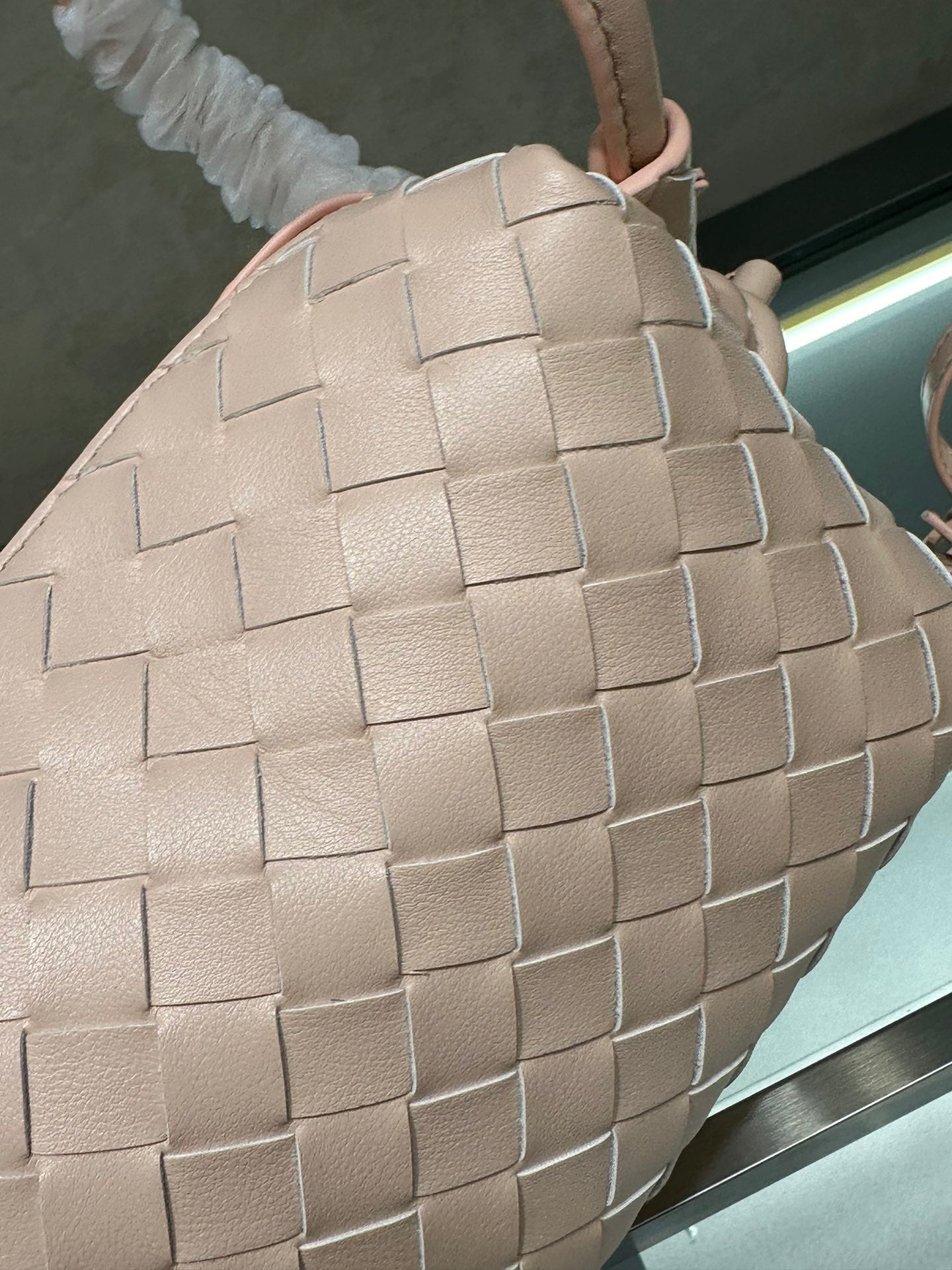 1XA84BDE Stylish leather bag