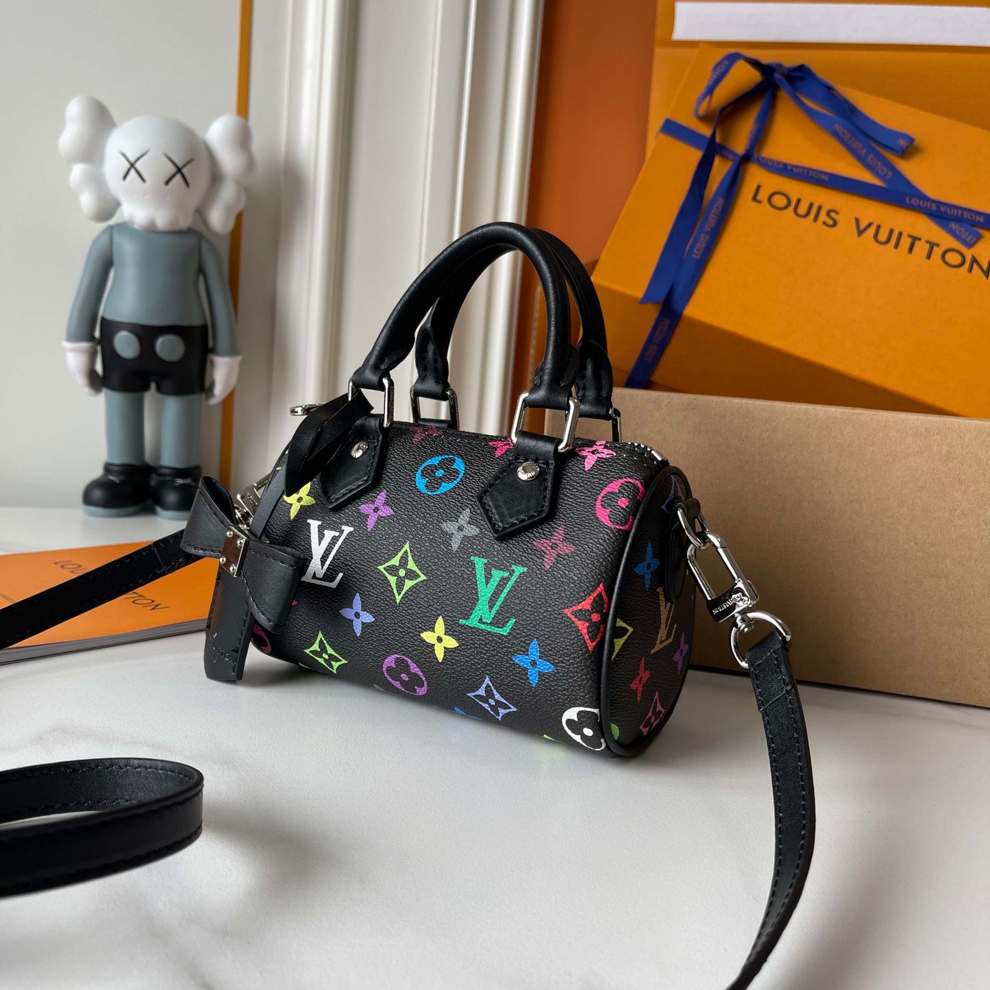 1WE98BDE Stylish leather bag