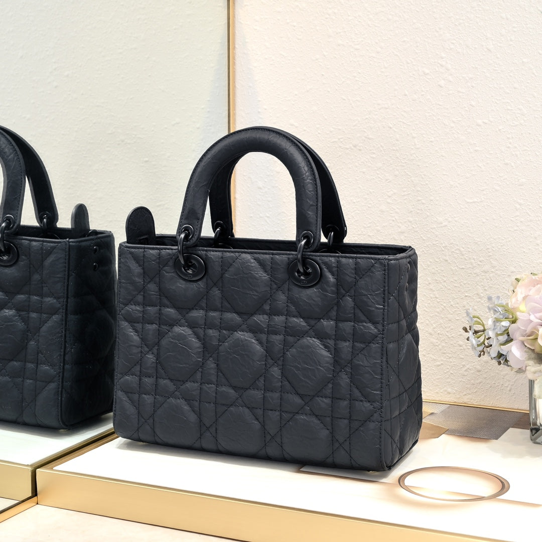 1XD438BDE Stylish leather bag