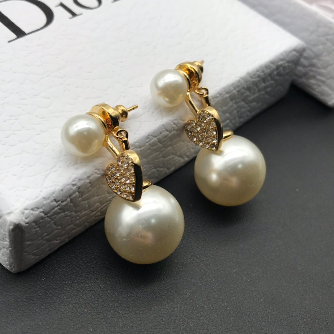 1YD398EDE Stylish Earrings