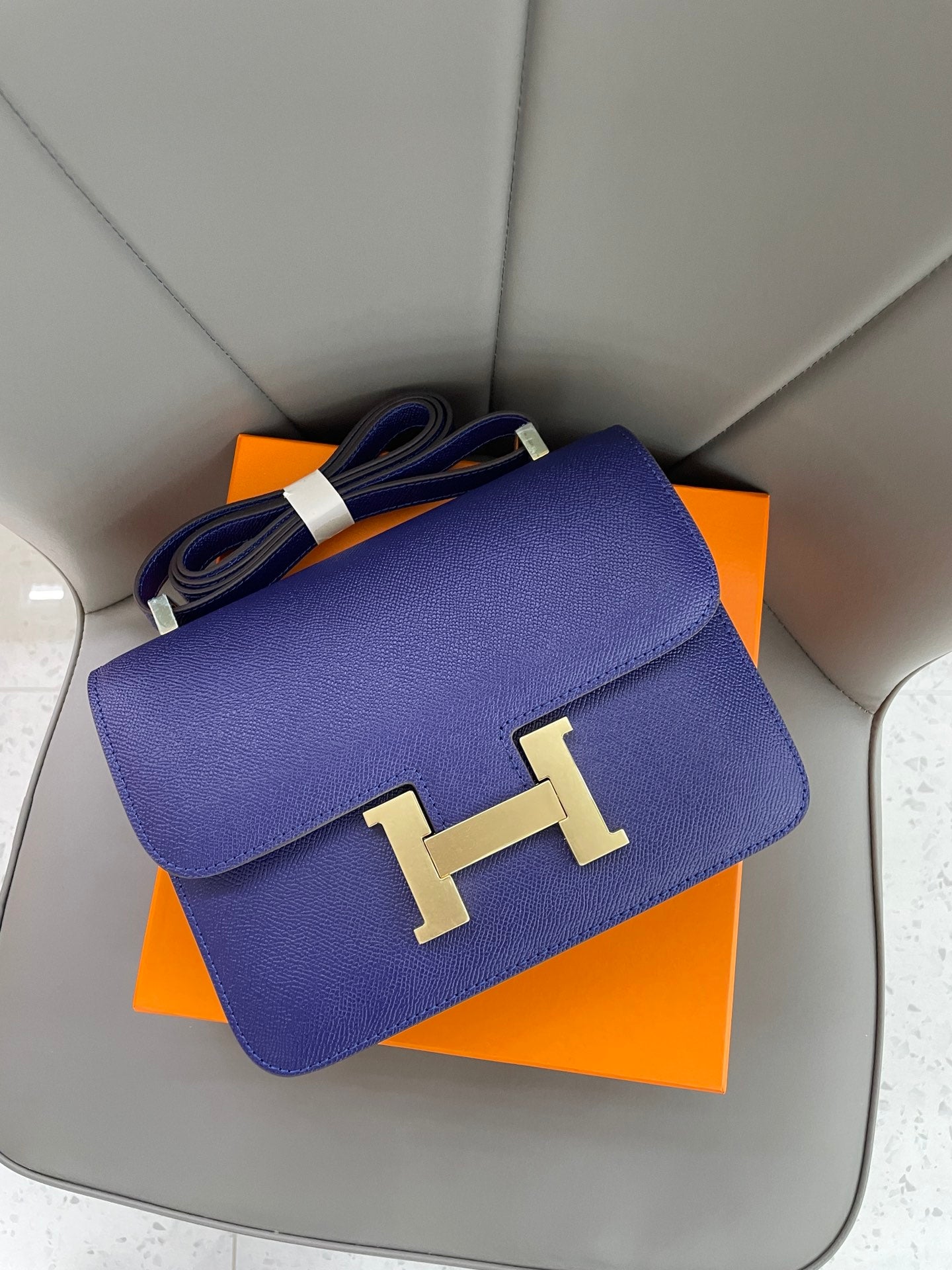 155NH66BDE Stylish leather bag